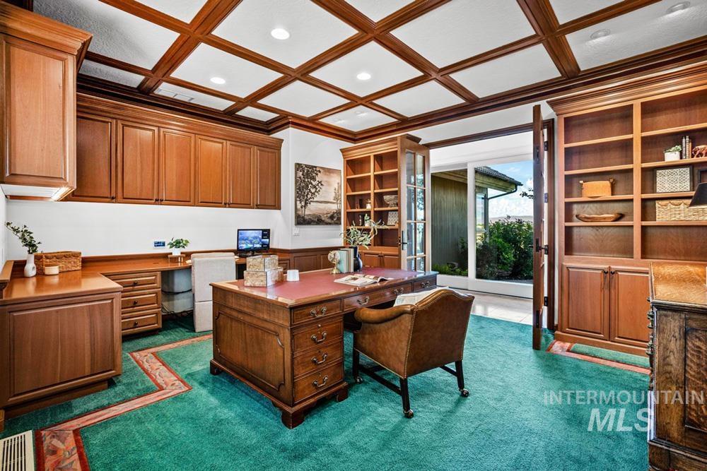 main property photo 25