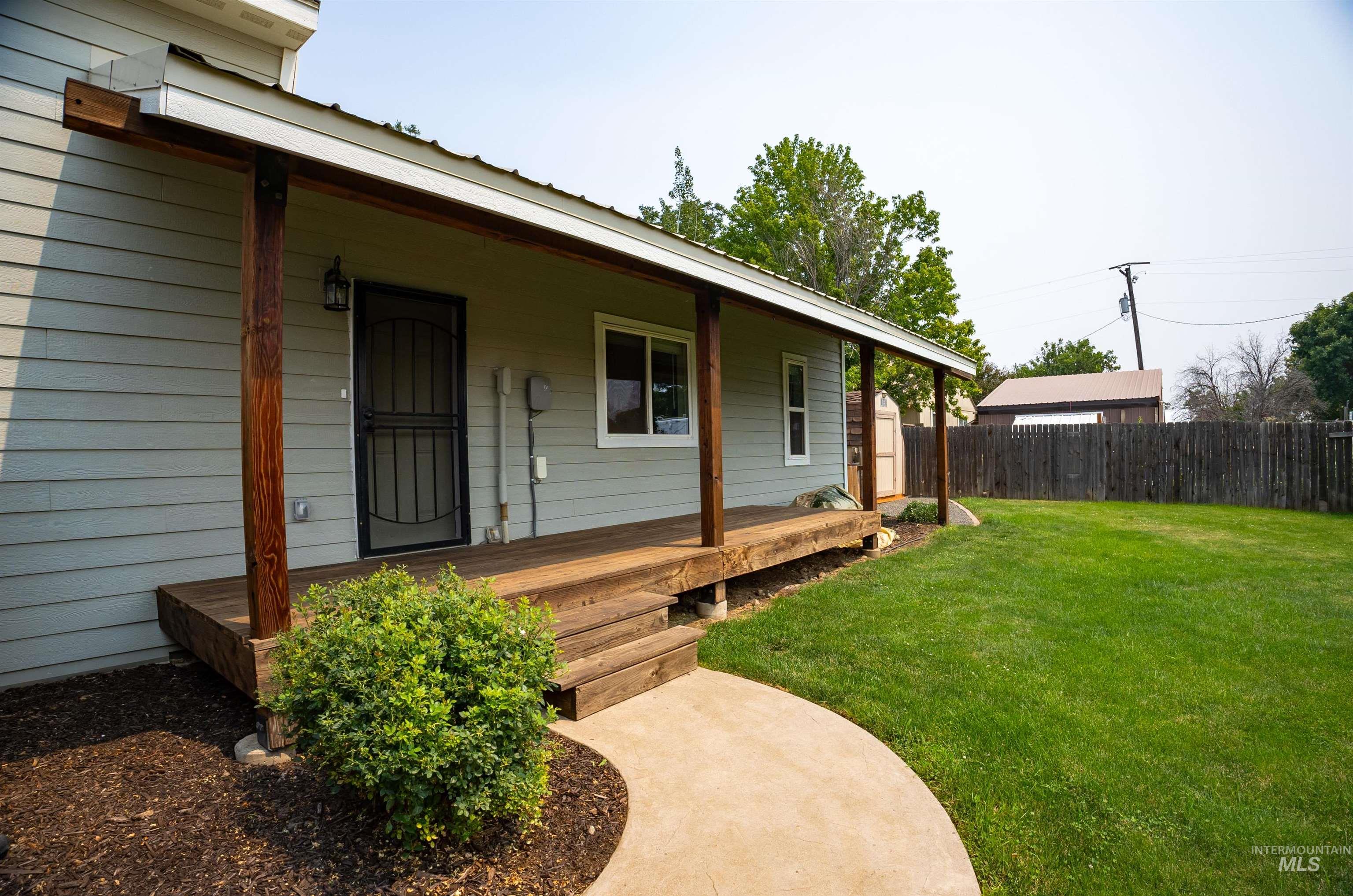 main property photo 19