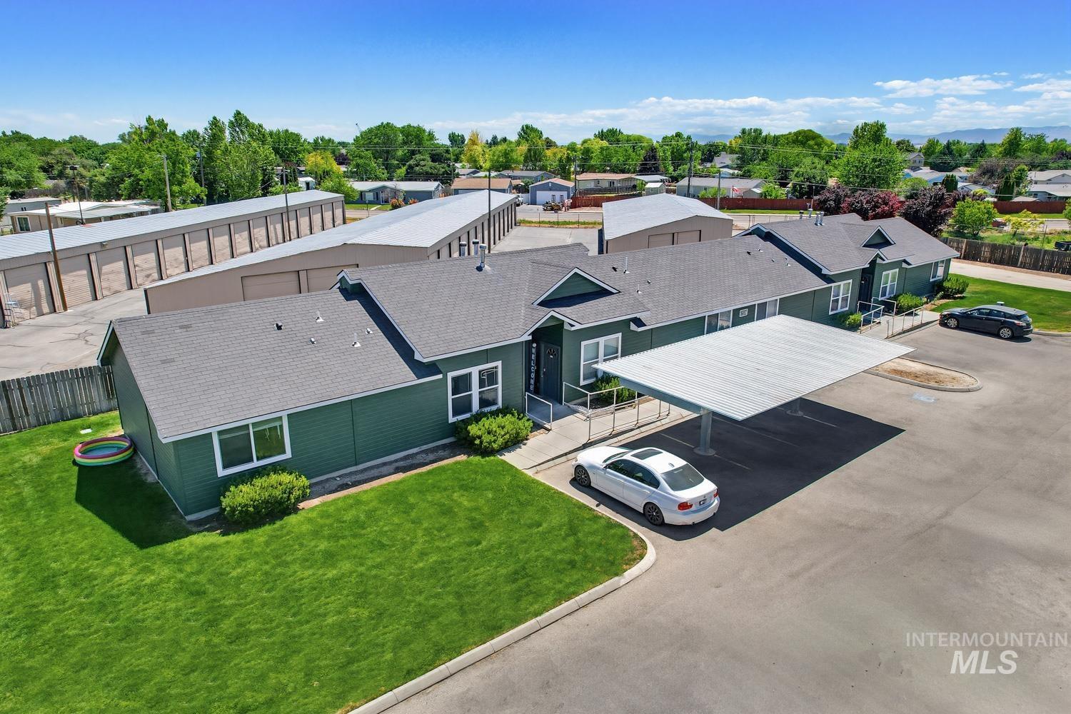main property photo 44