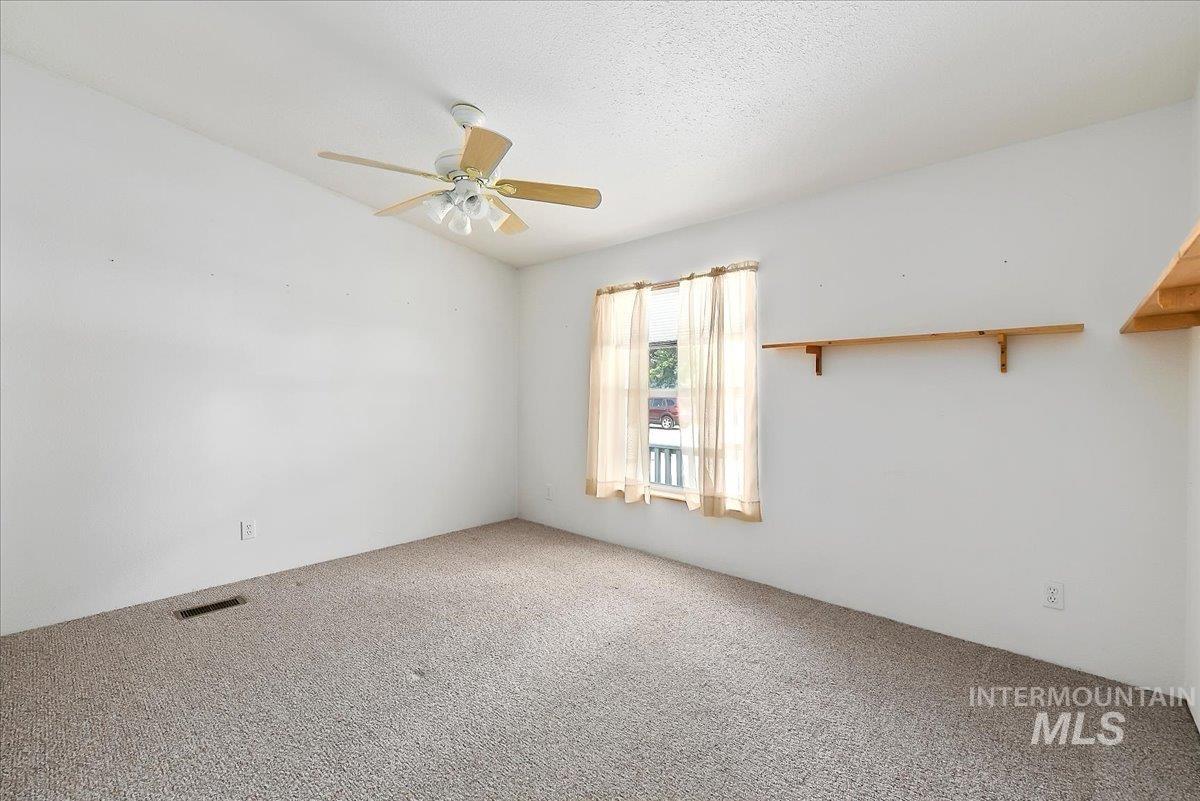 property viewer photo 13