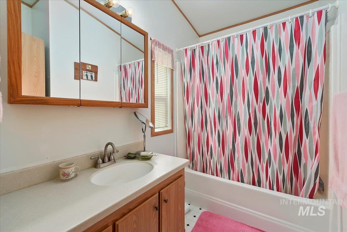 property viewer photo 16