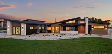 image of property with 4 Bed | 5 Bath | 3,532 Sqft