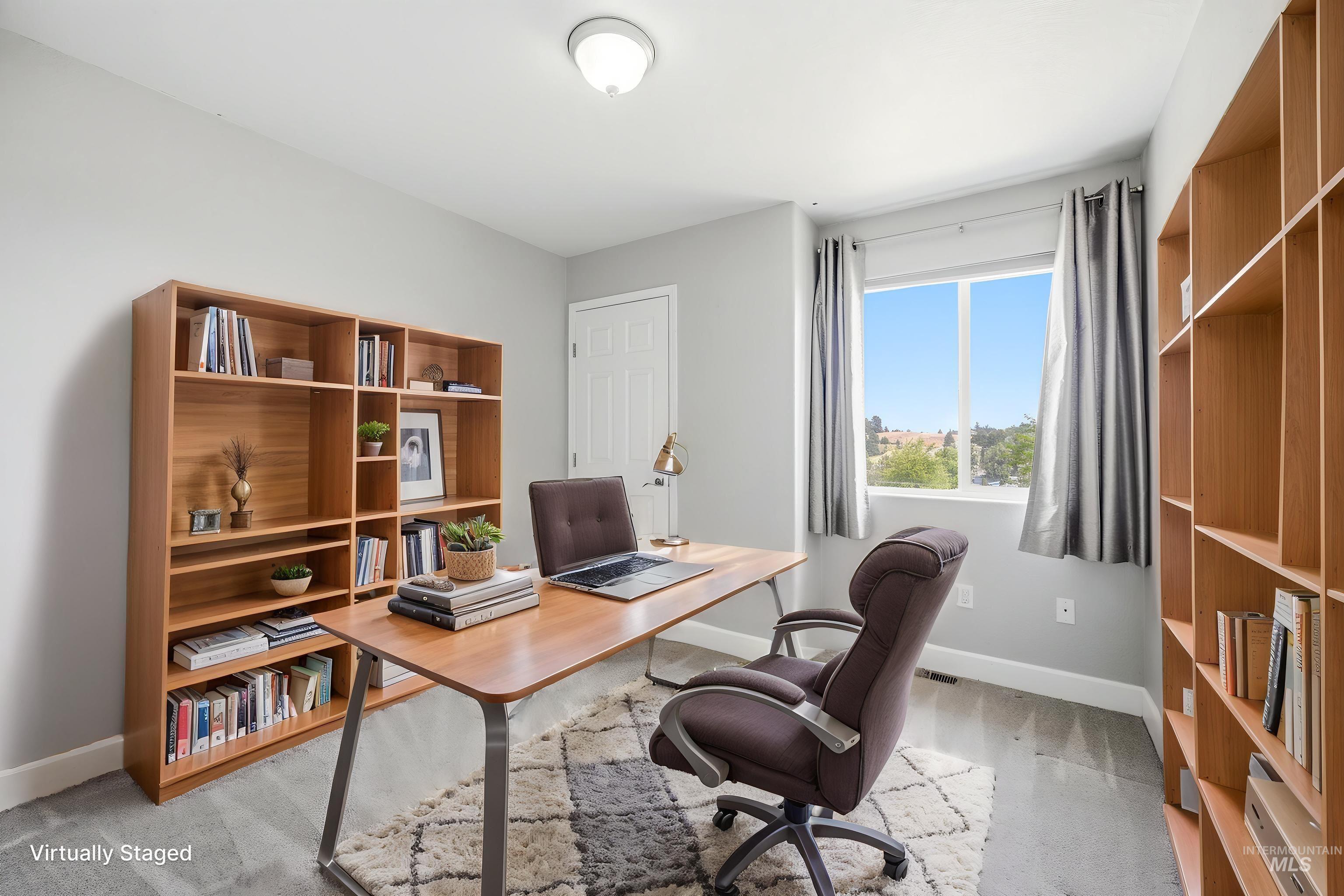 main property photo 17