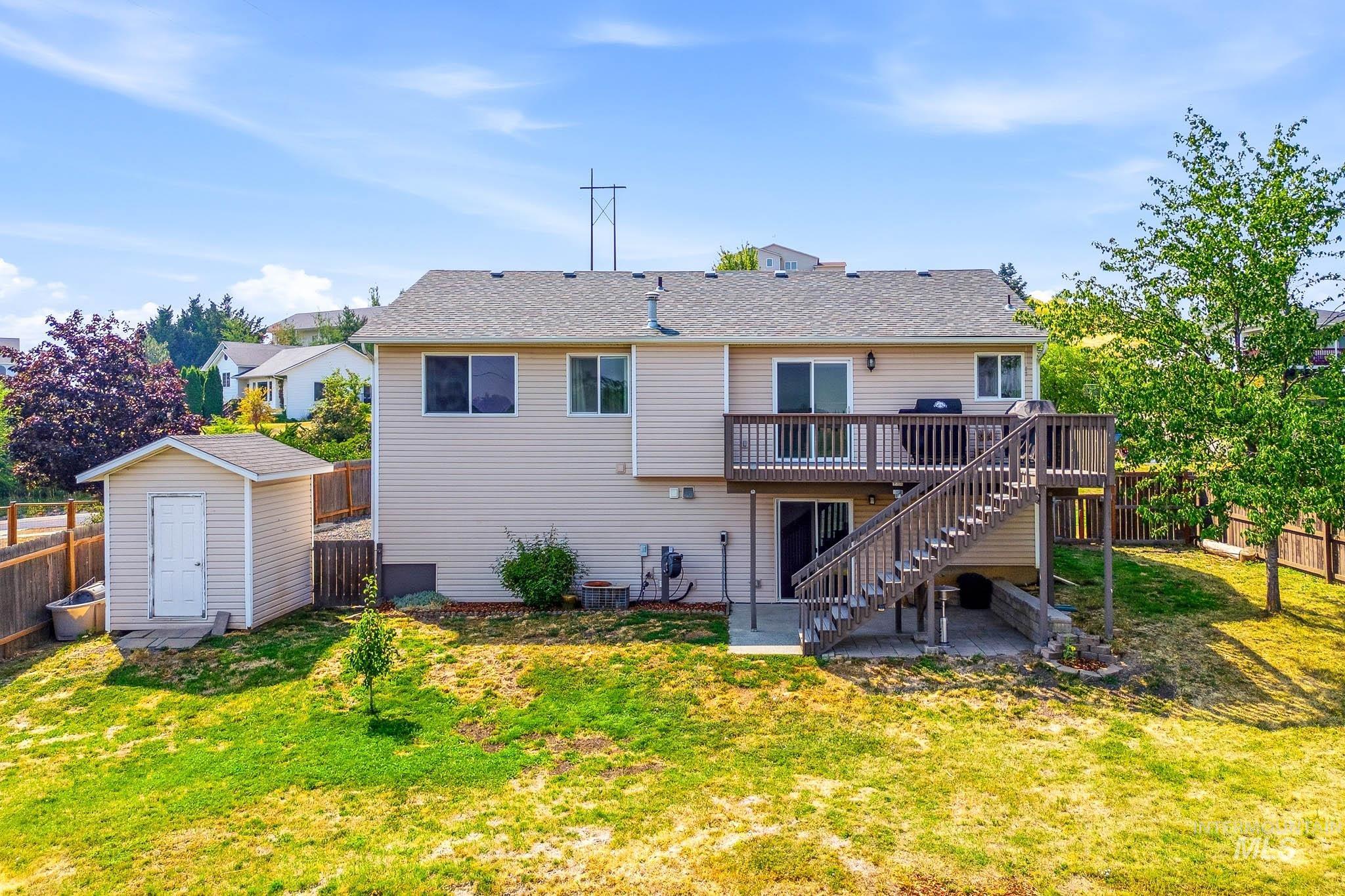 main property photo 41