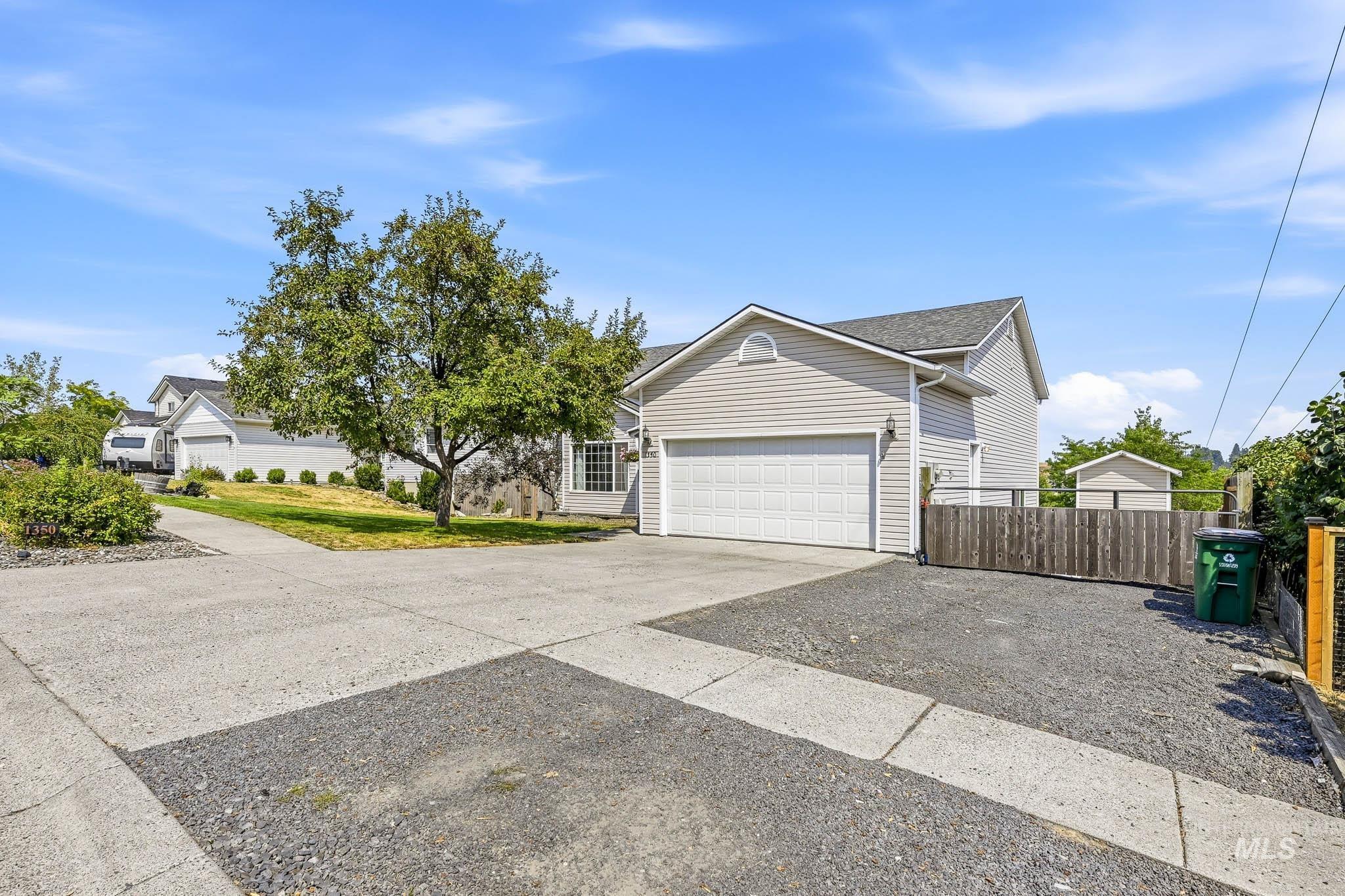 main property photo 48