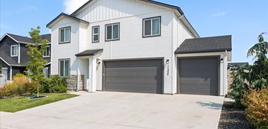 image of property with 4 Bed | 3 Bath | 2,325 Sqft