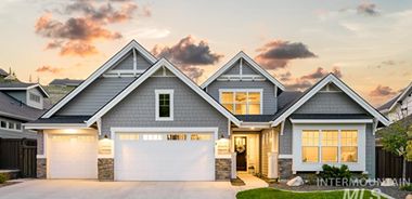 image of property with 4 Bed | 3 Bath | 2,838 Sqft