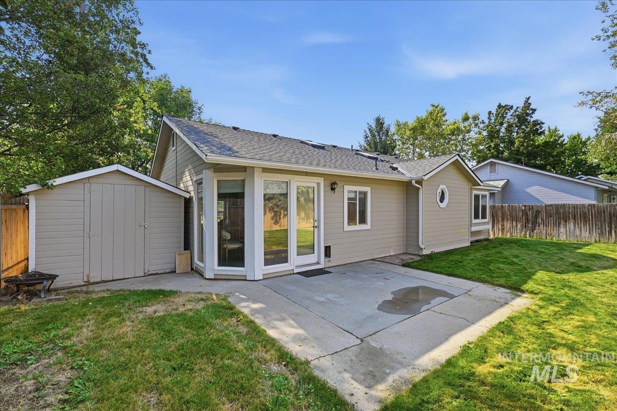 main property photo 23