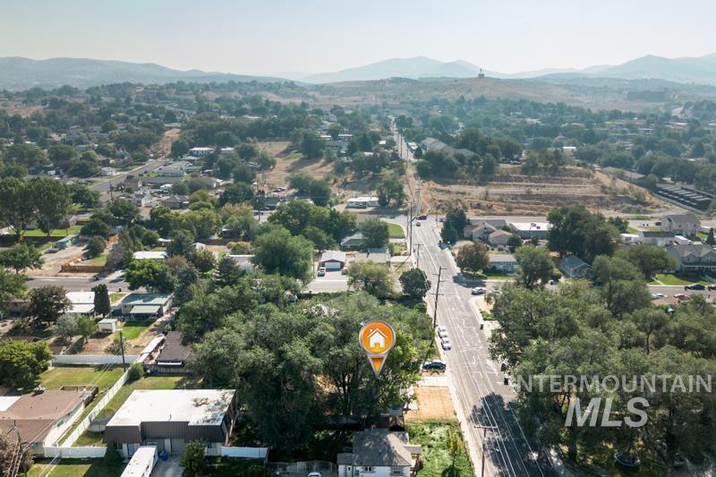 main property photo 31
