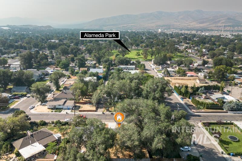 main property photo 33