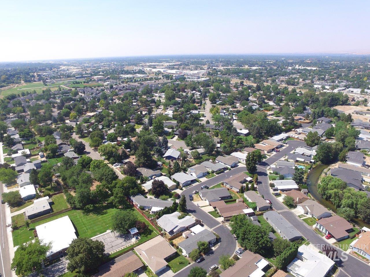 main property photo 24
