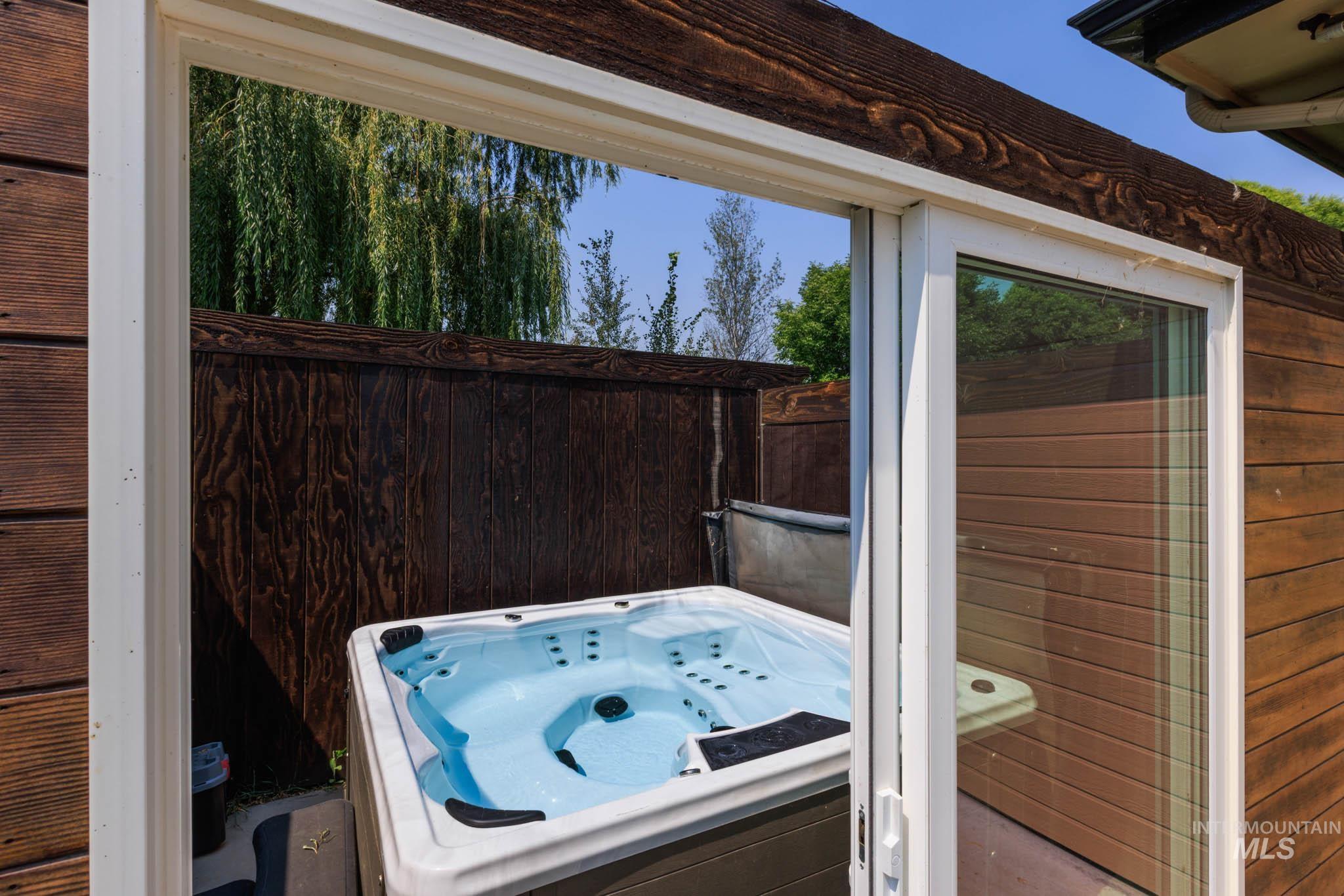 main property photo 39