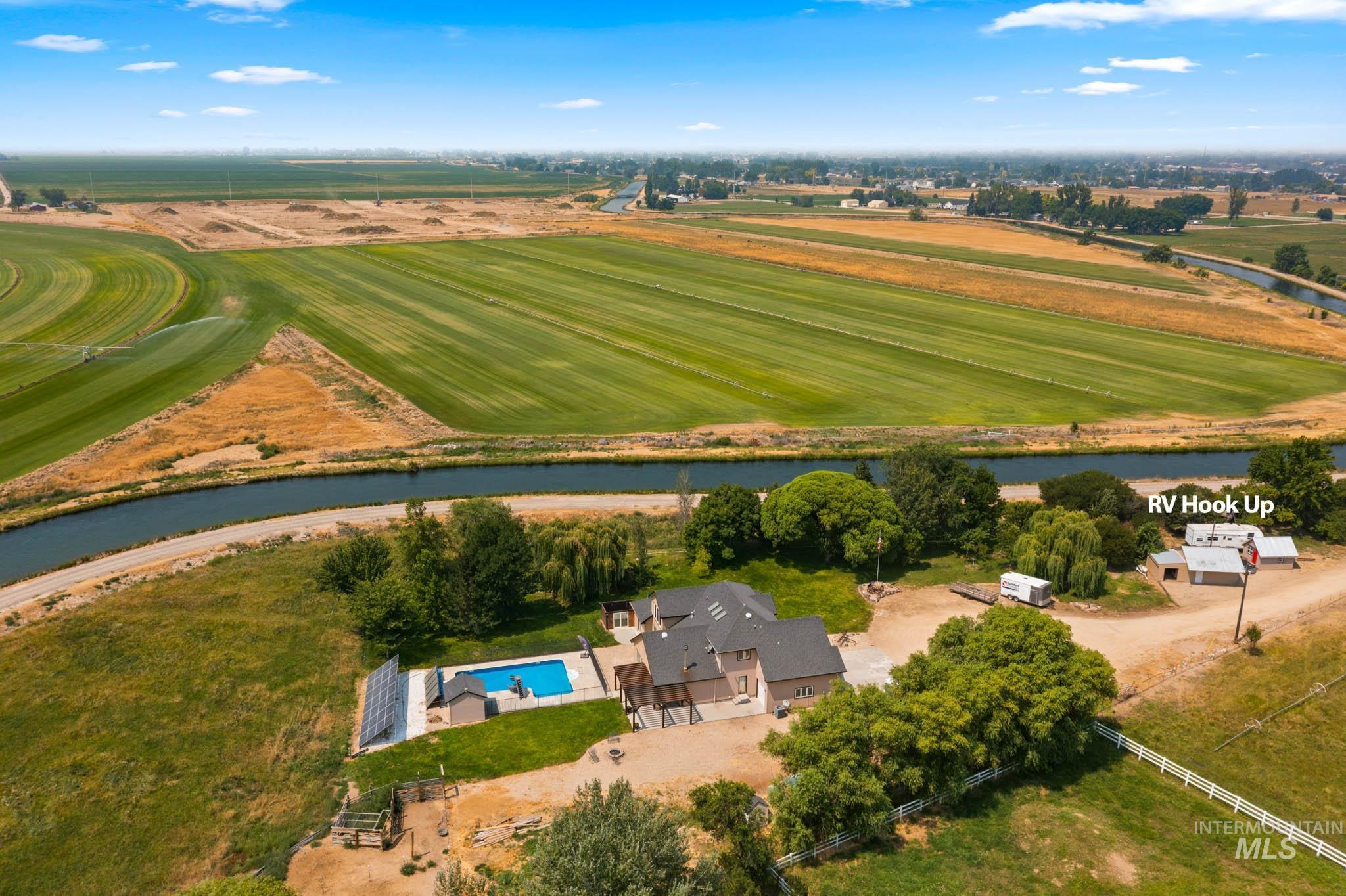 main property photo 41