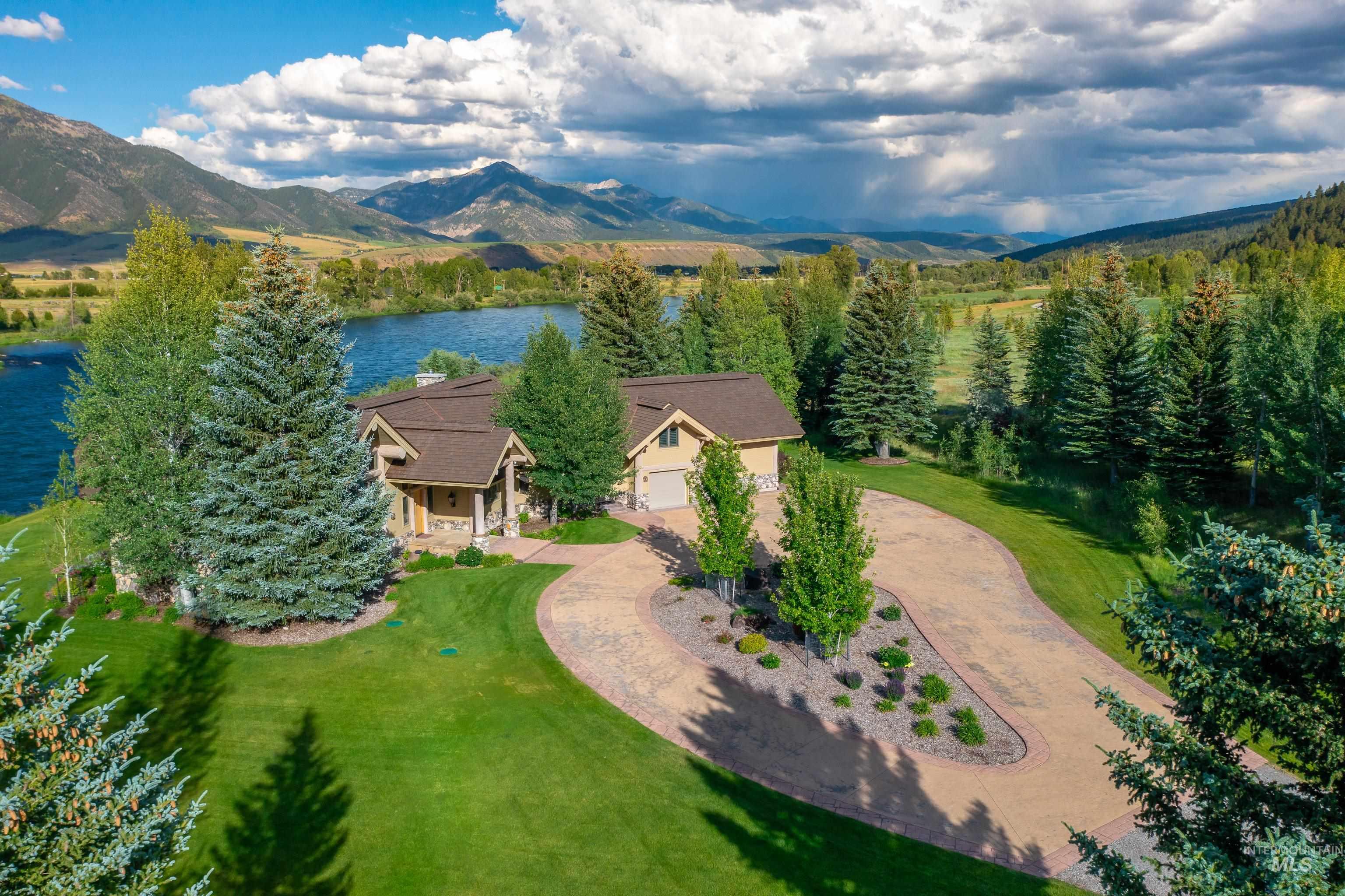 main property photo 6