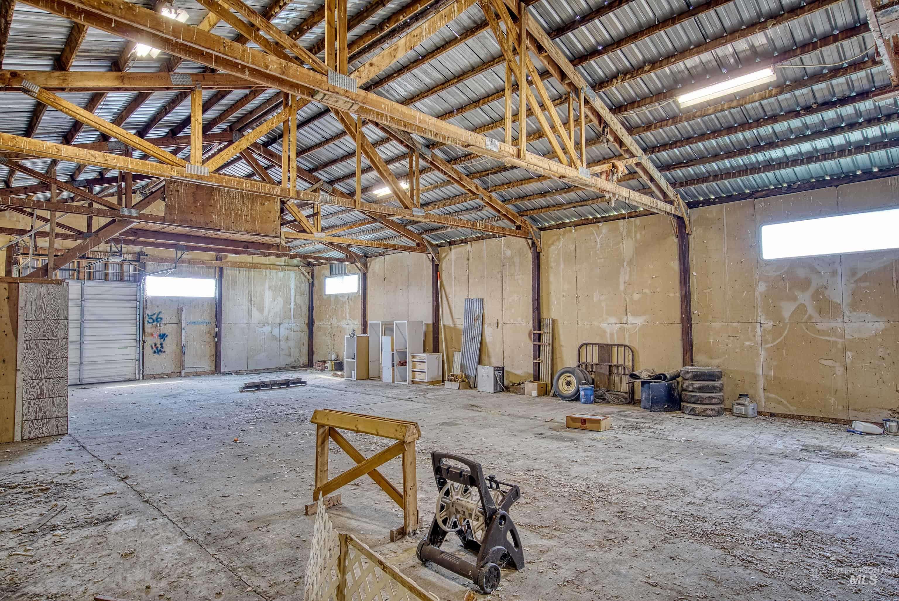 main property photo 46