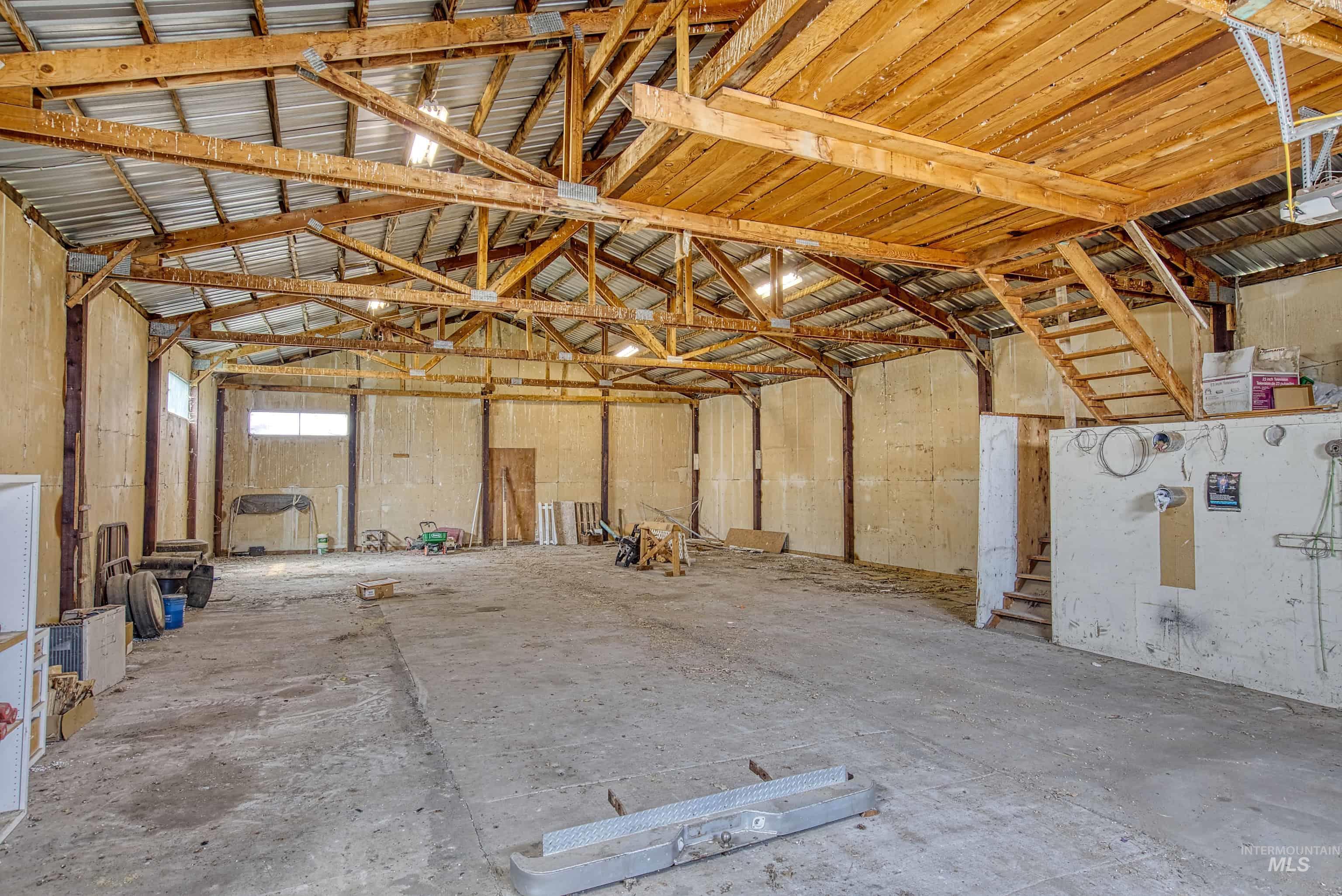 main property photo 48