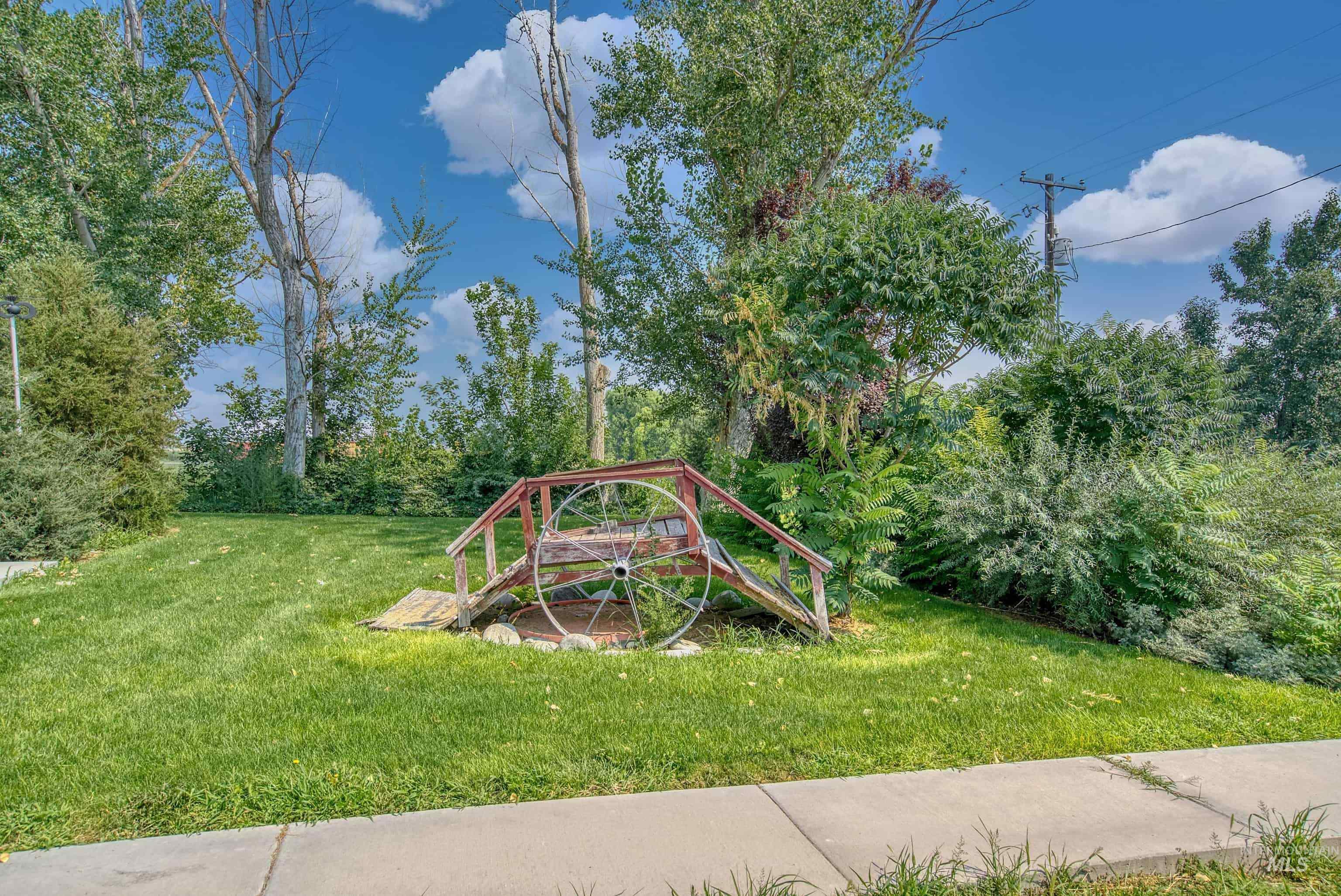main property photo 49