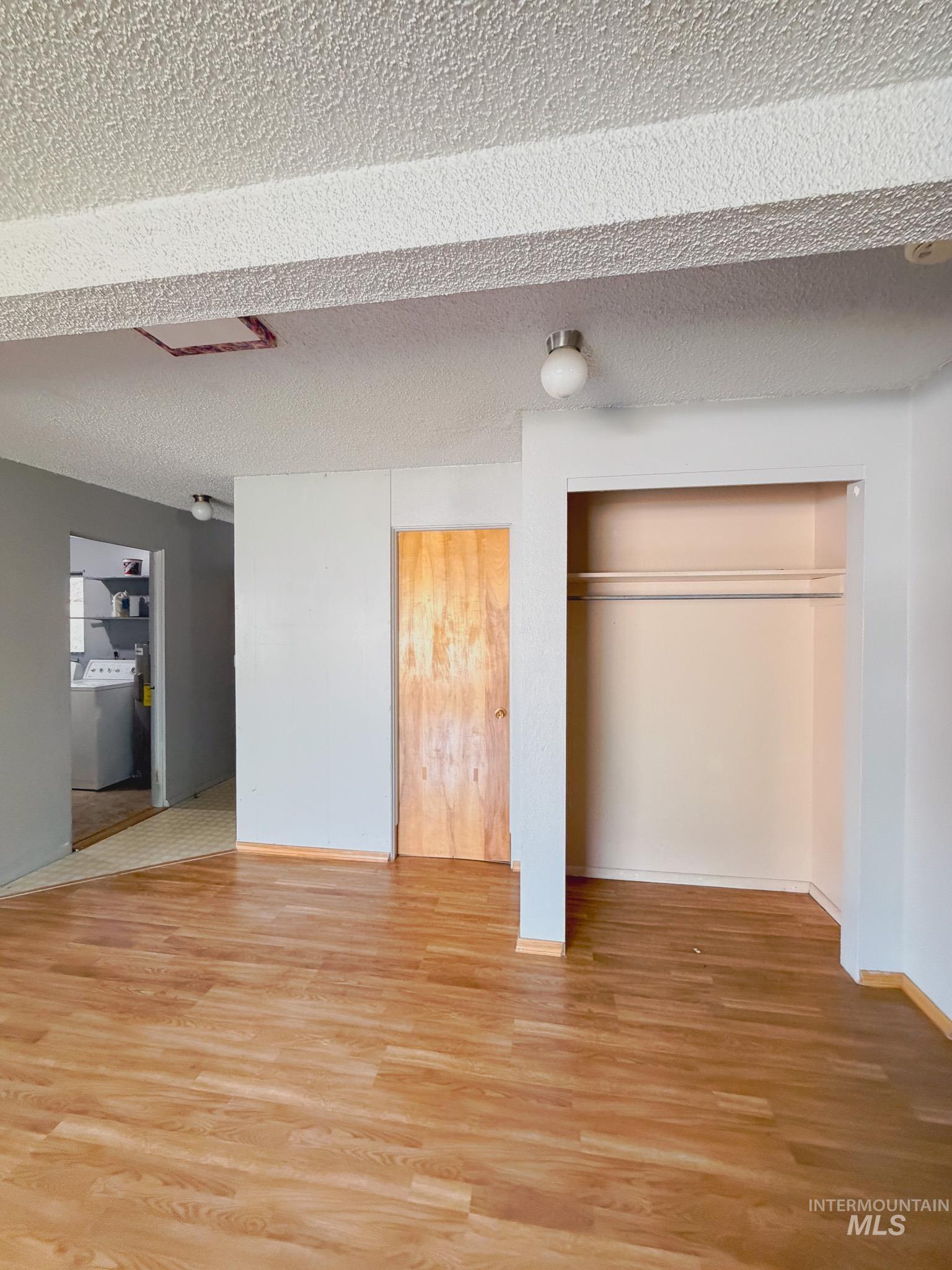 property viewer photo 14