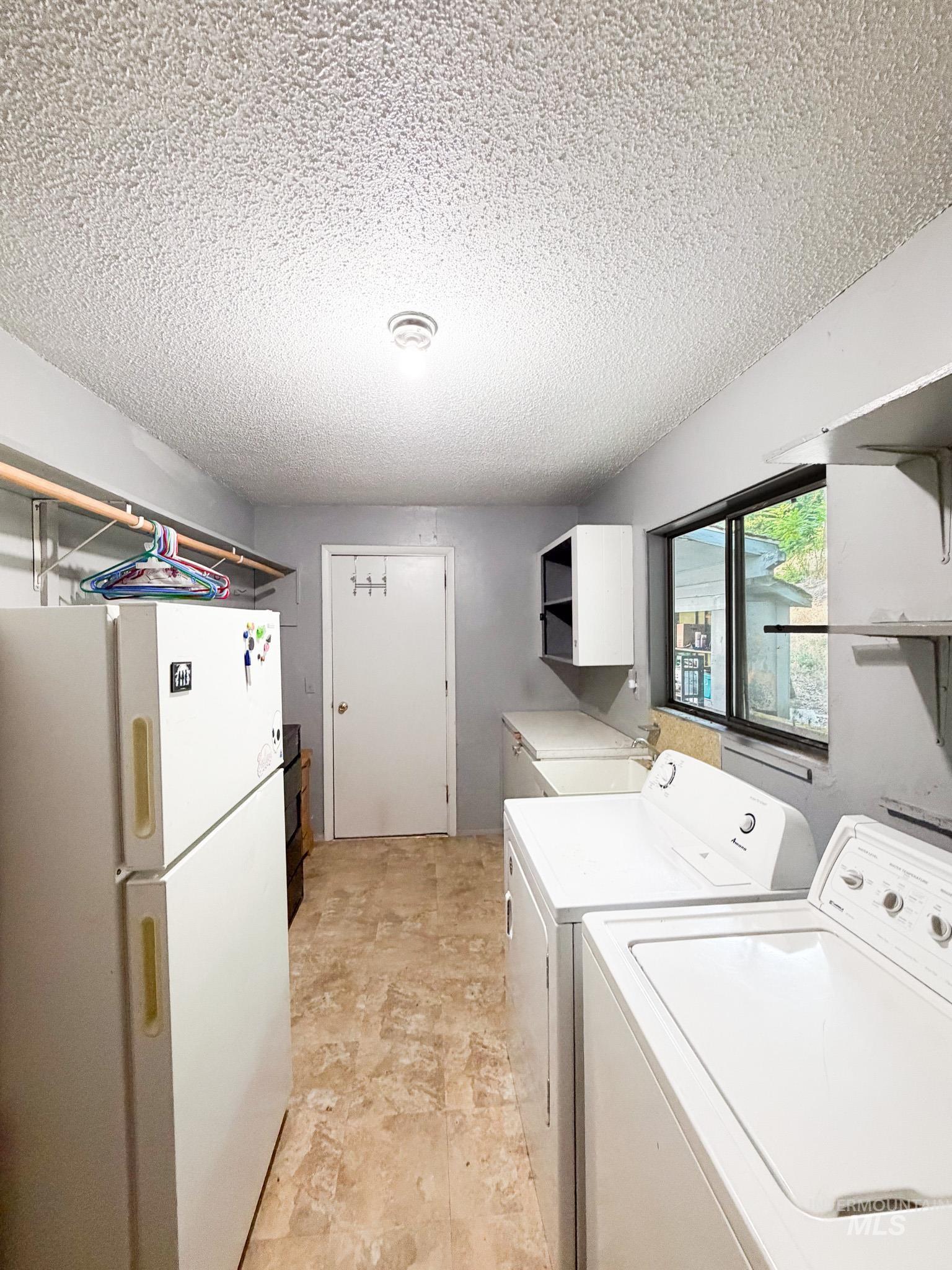 property viewer photo 17