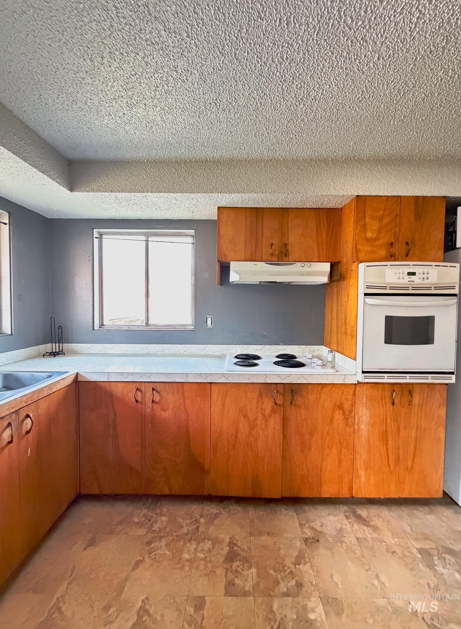 property viewer photo 2
