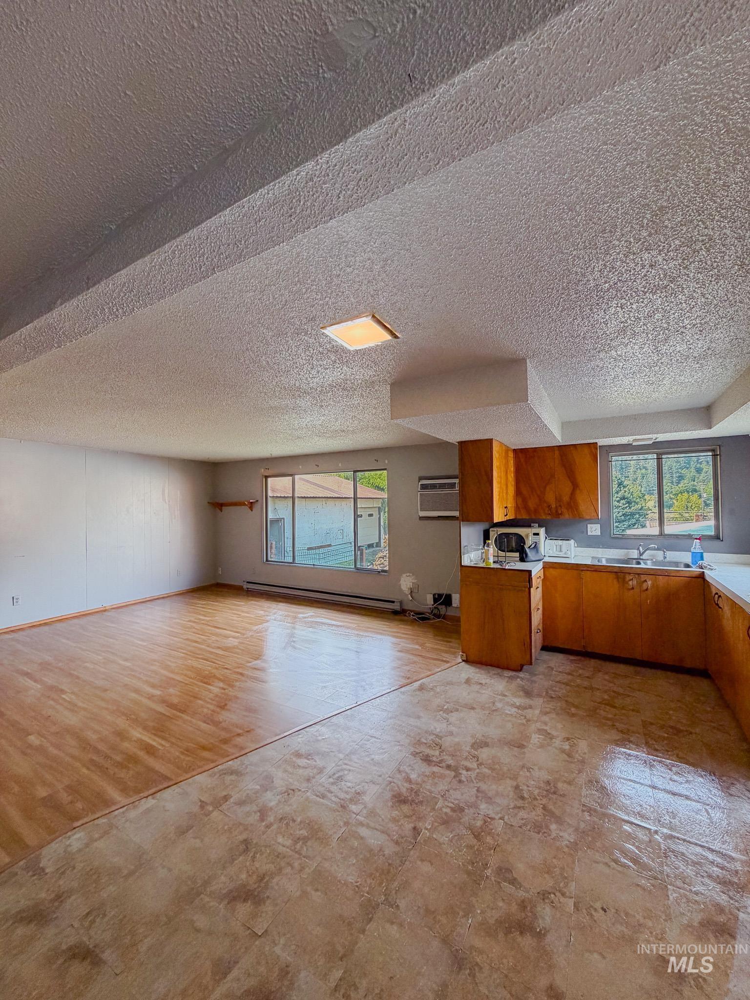 property viewer photo 6