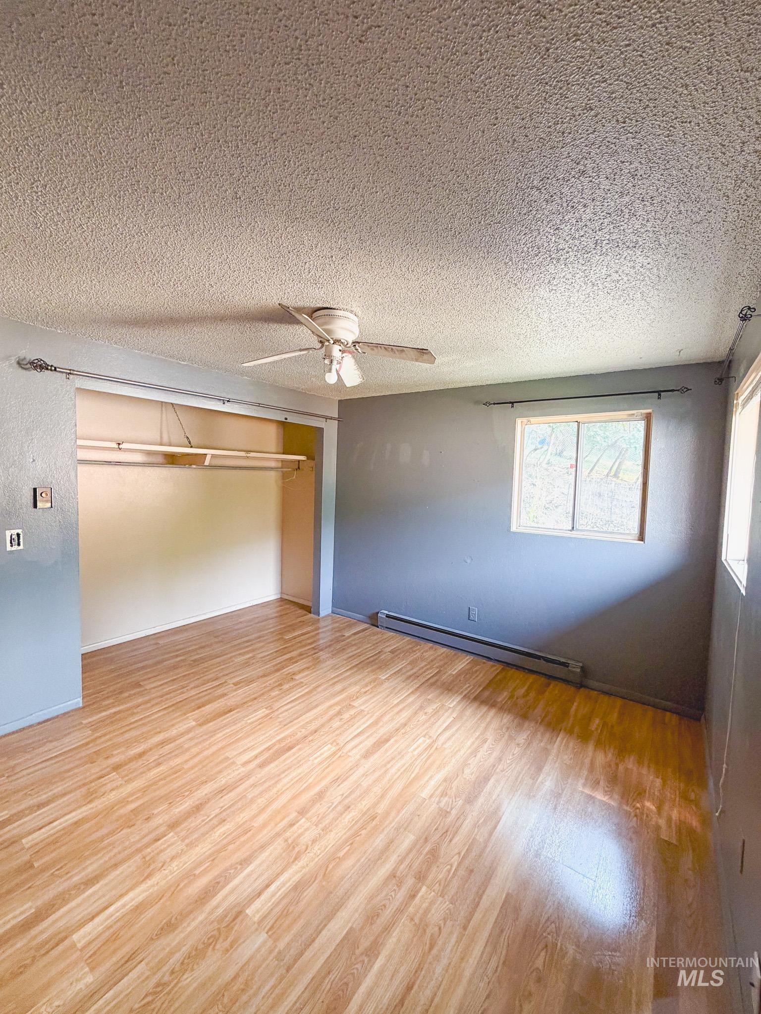 property viewer photo 9