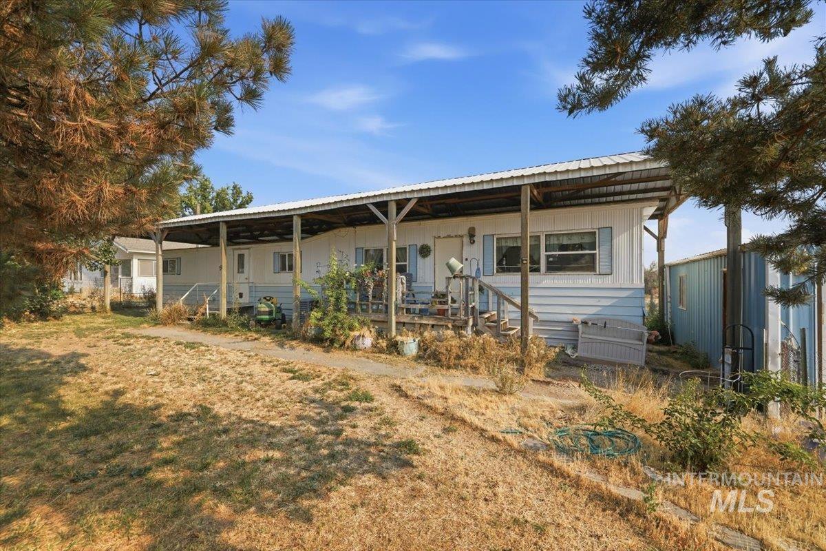 main property photo 41