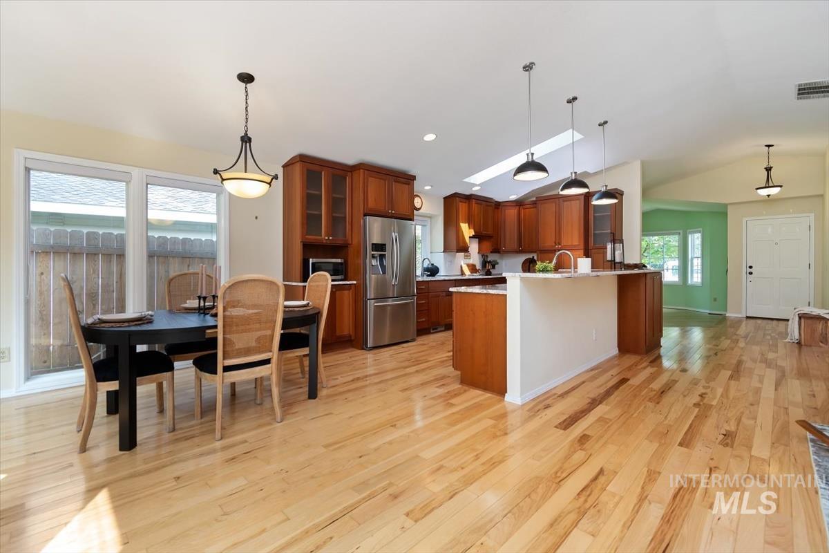 property viewer photo 20