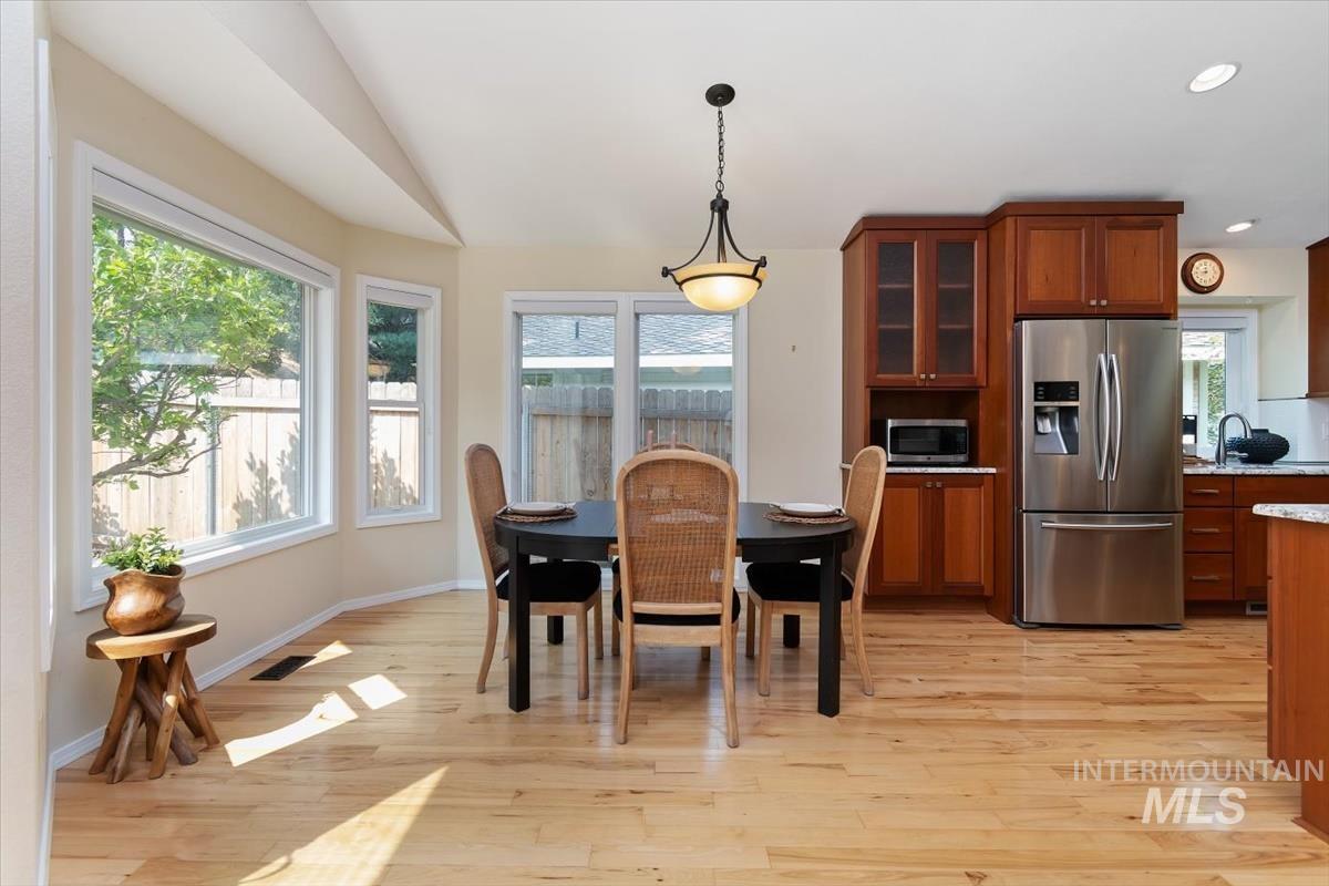 property viewer photo 23