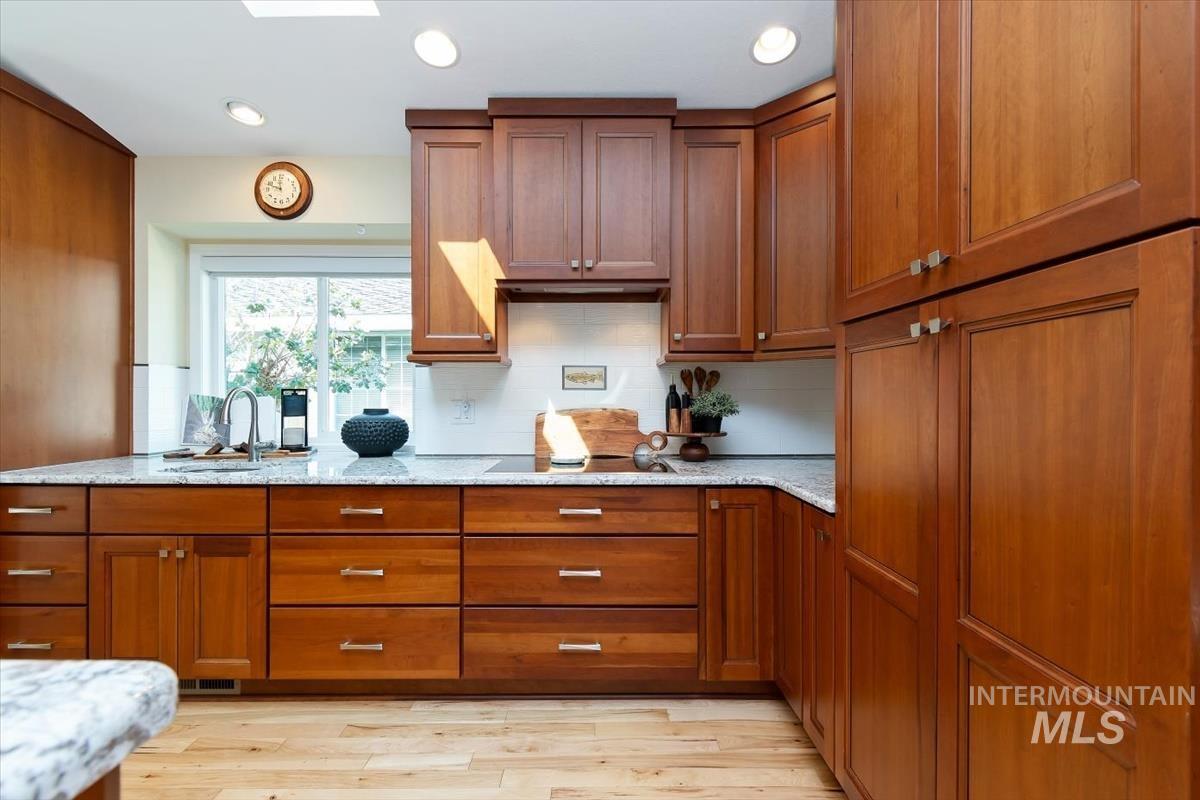 property viewer photo 24