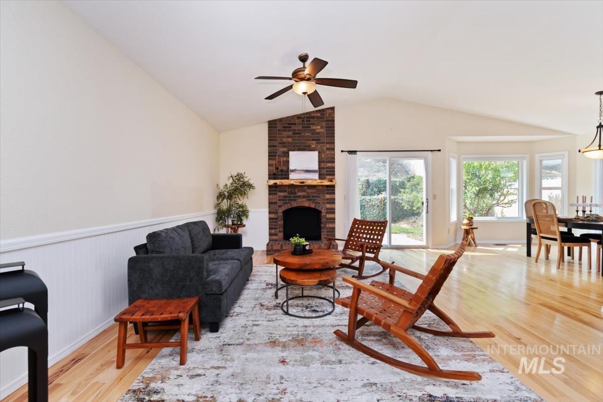 property viewer photo 34