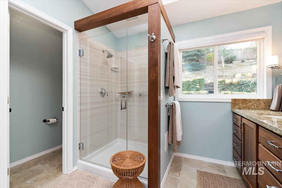 property viewer photo 44