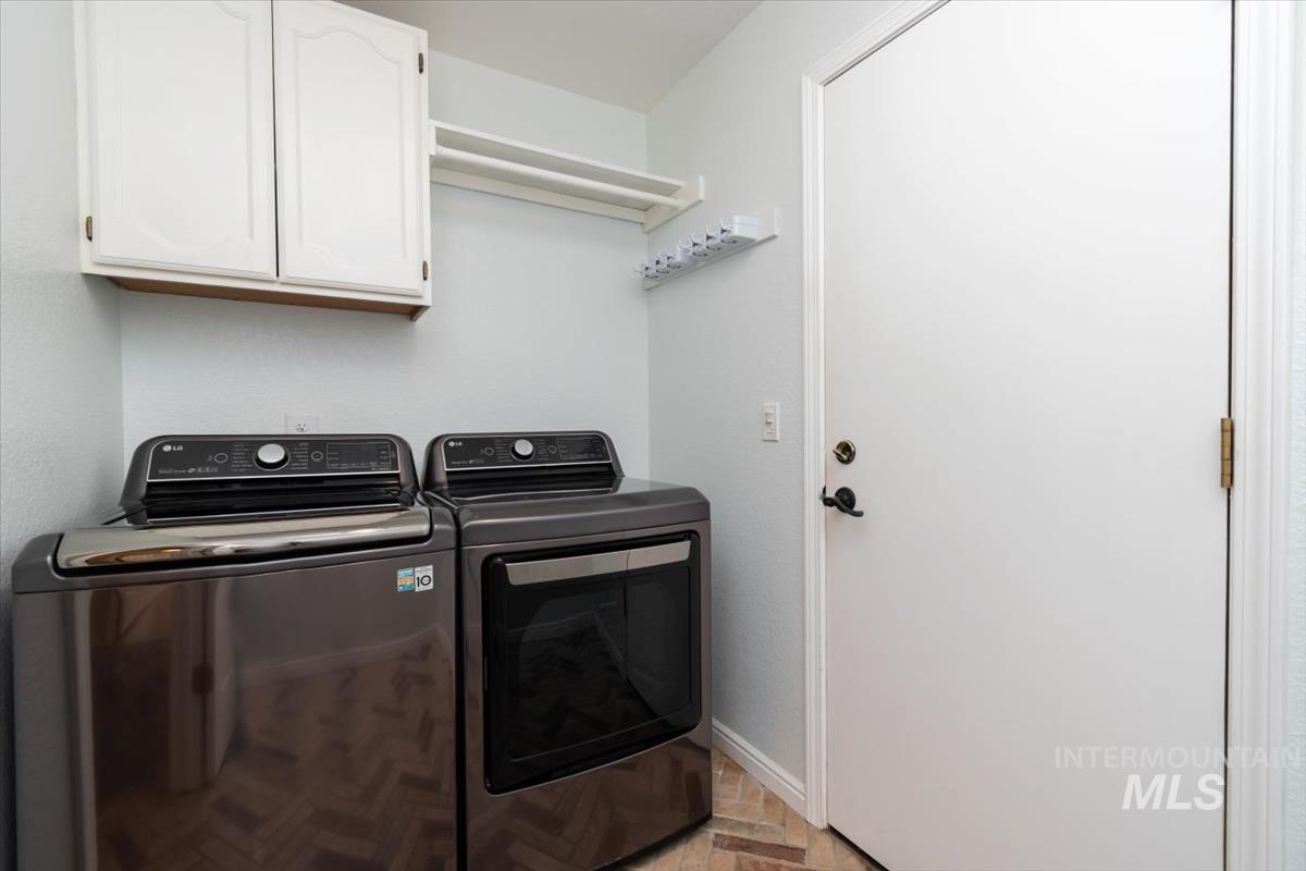 property viewer photo 46