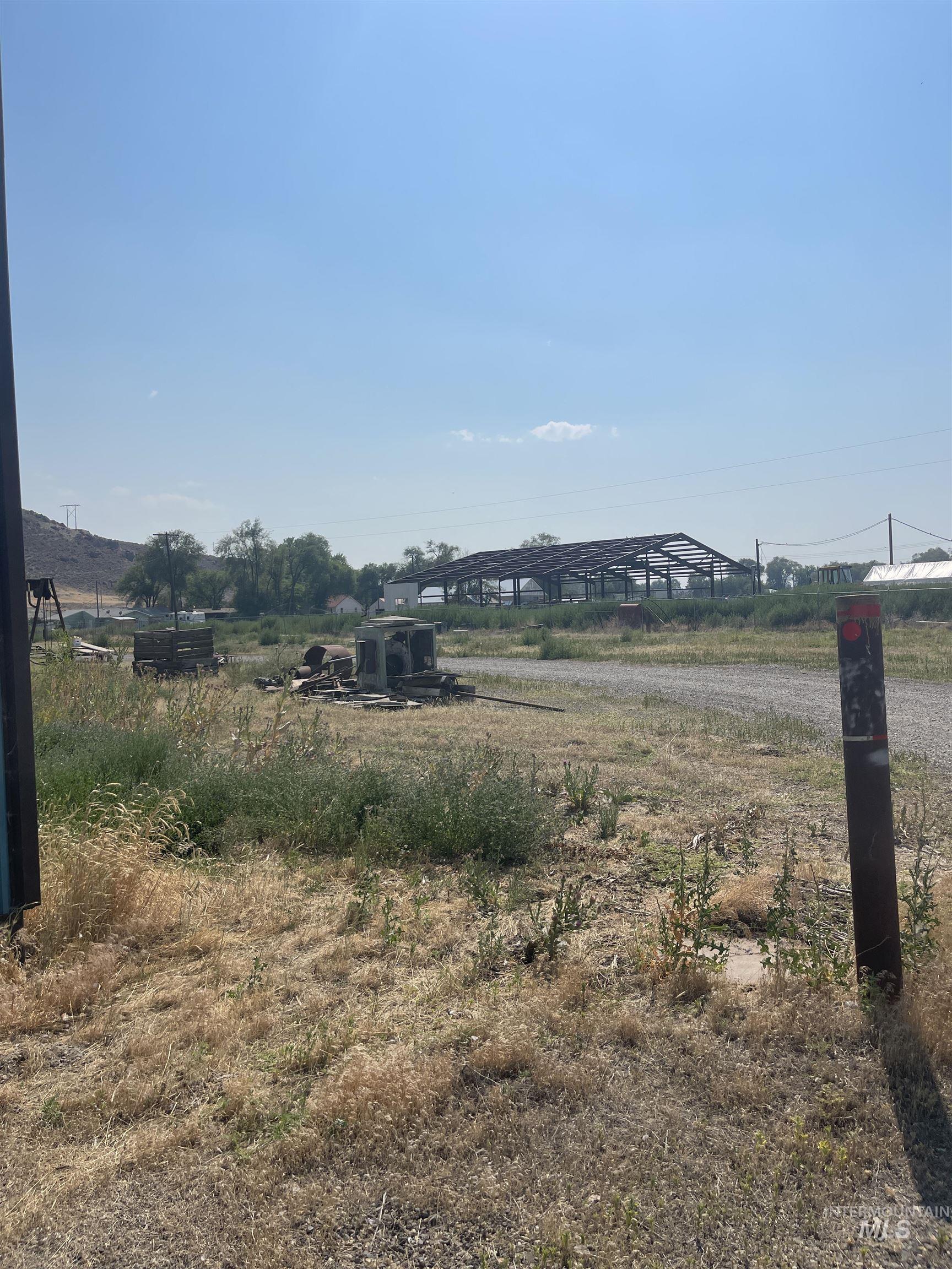 main property photo 41