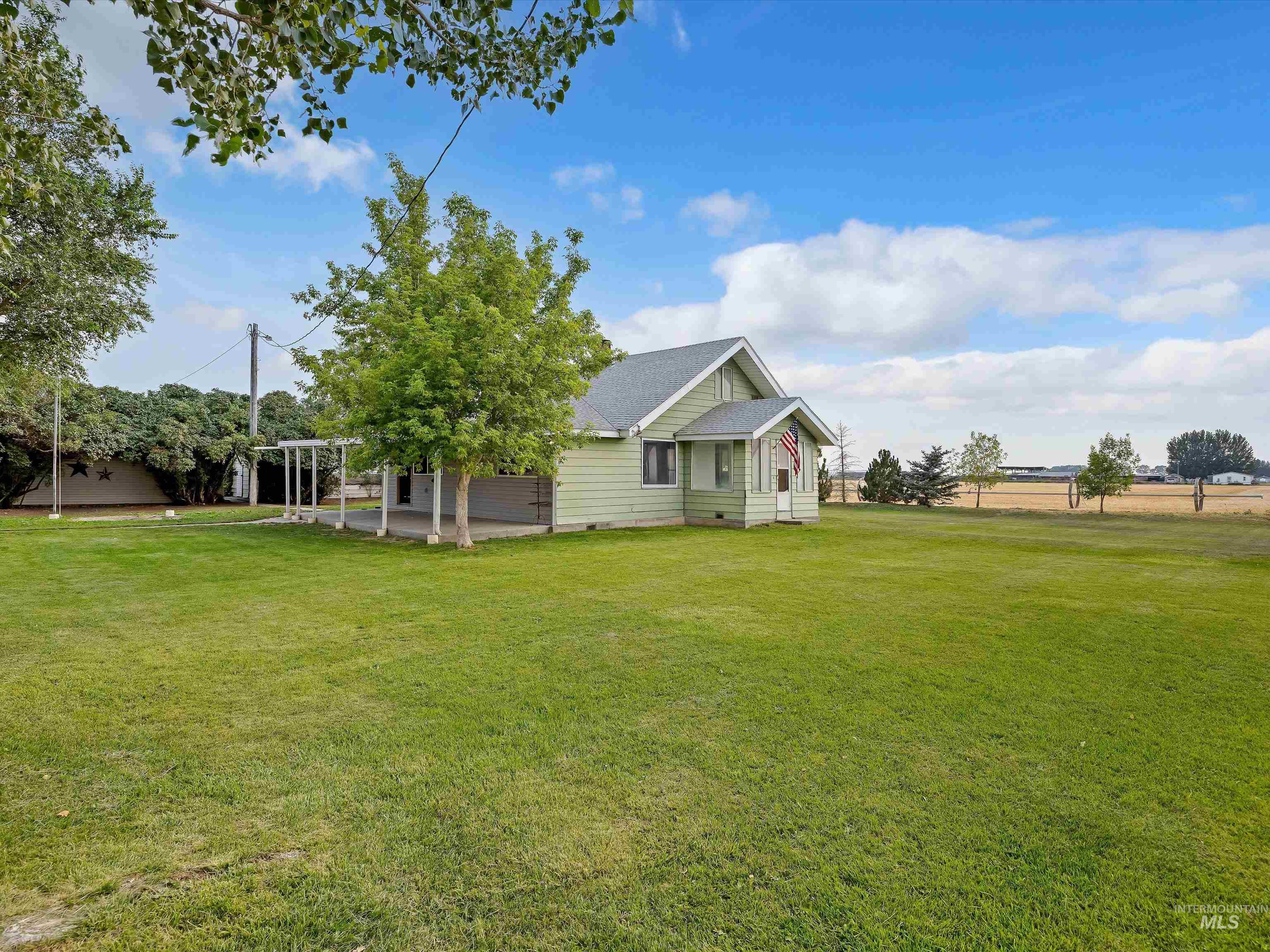 main property photo 22