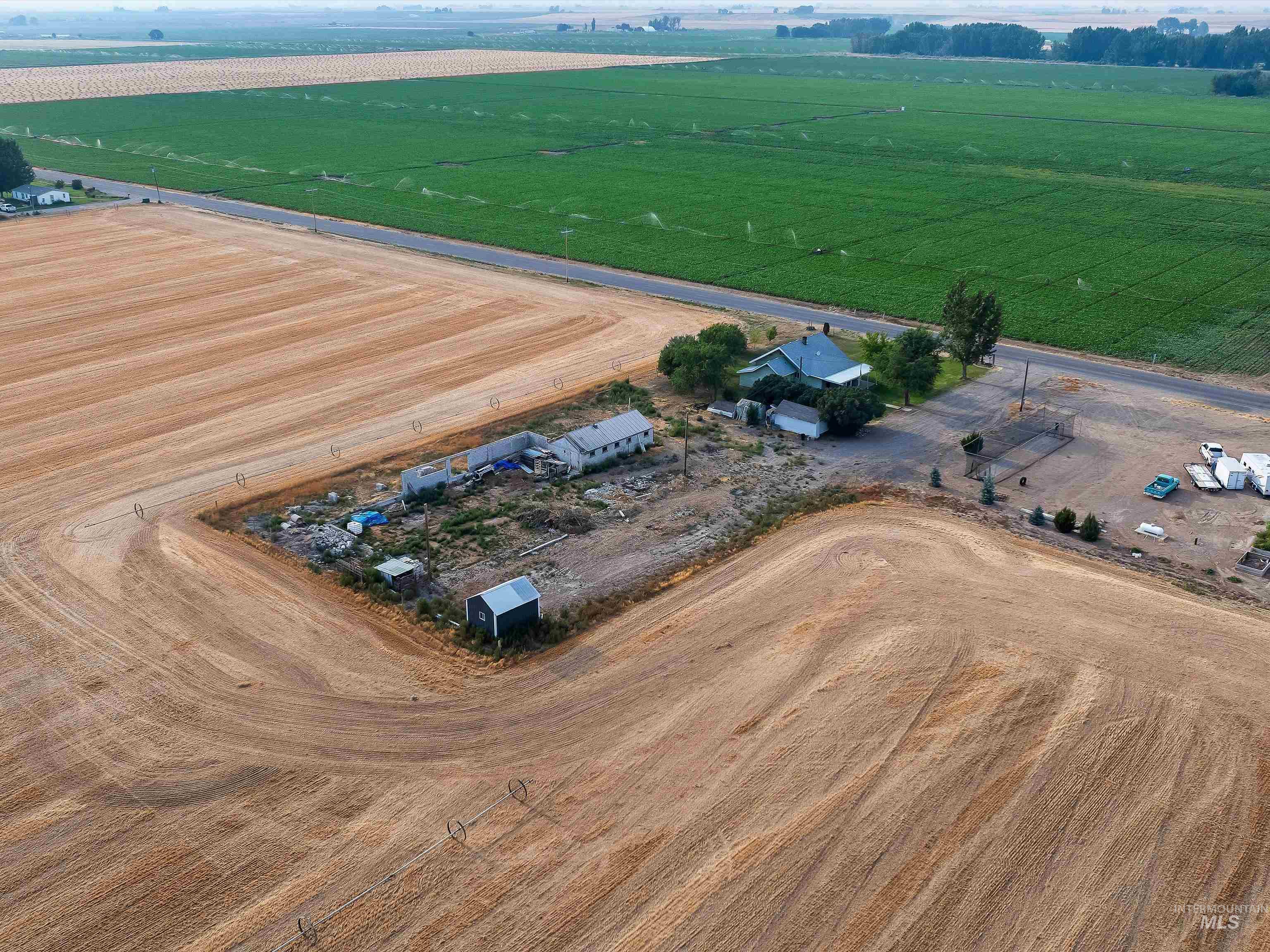 main property photo 31