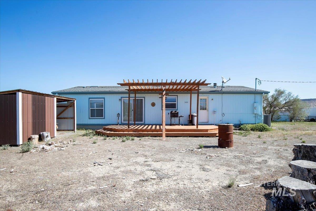 main property photo 13