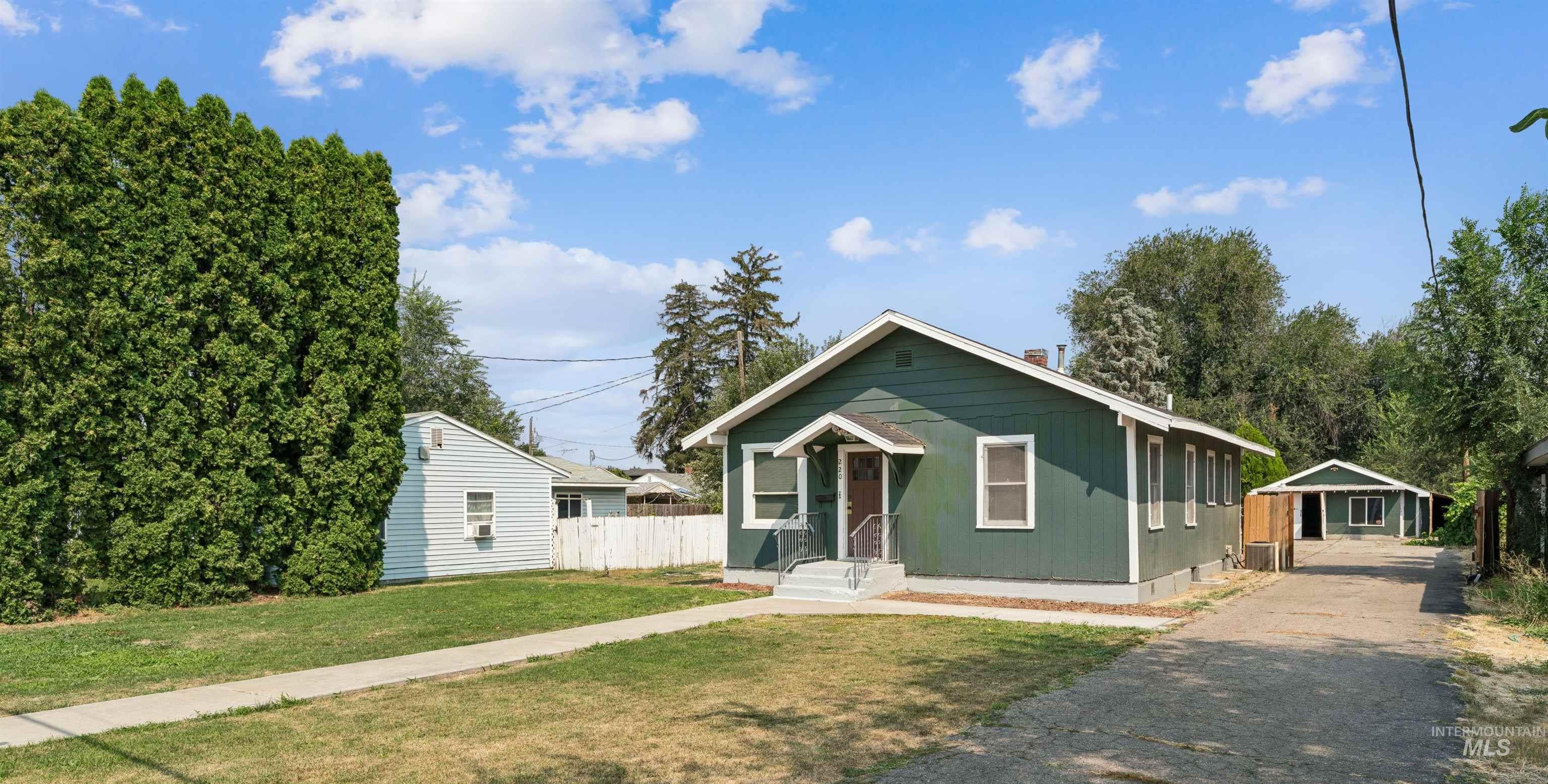 main property photo 1