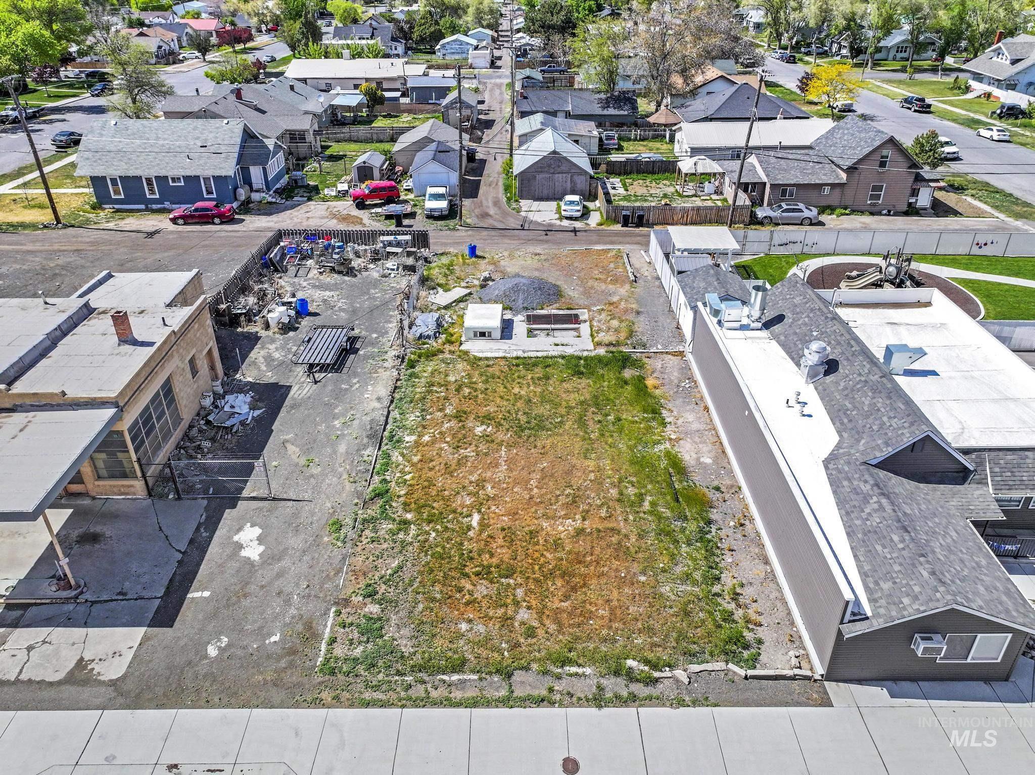 main property photo 6