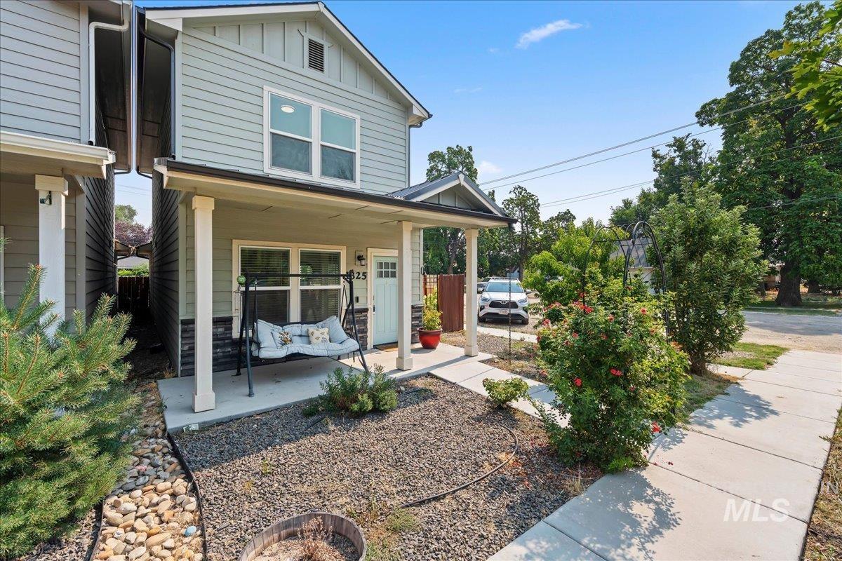 main property photo 8