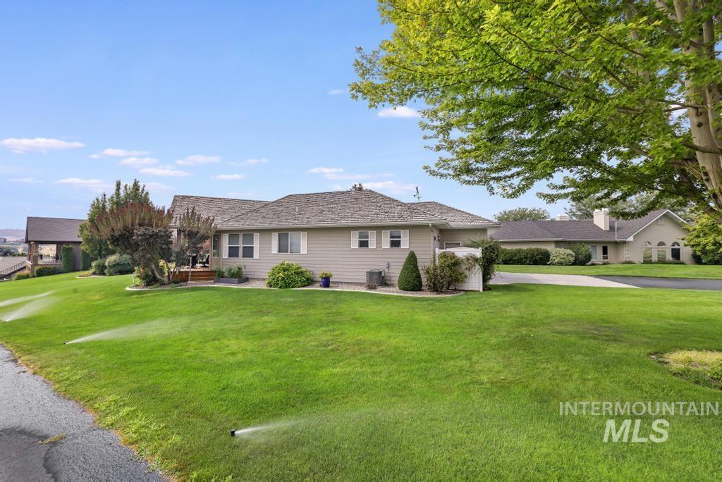 main property photo 44