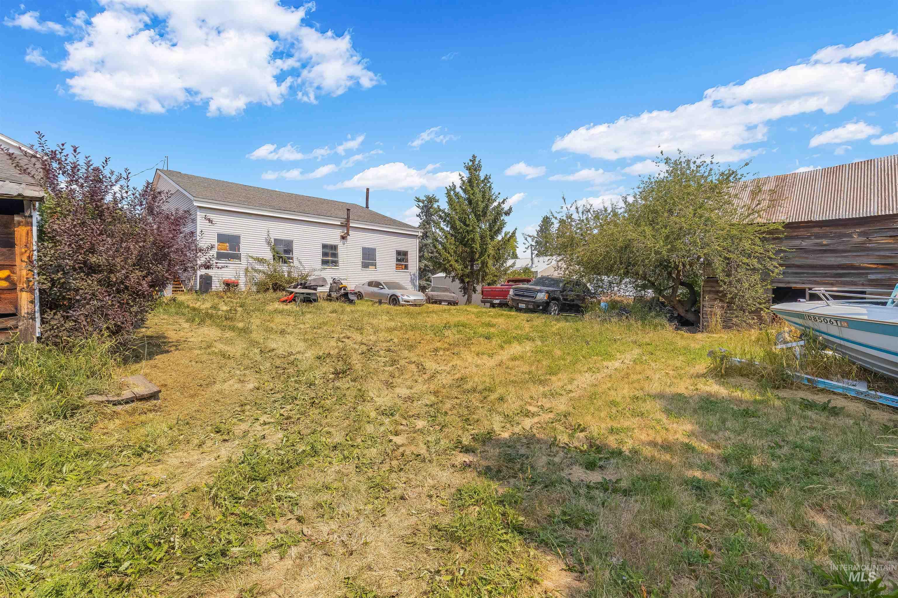 main property photo 21