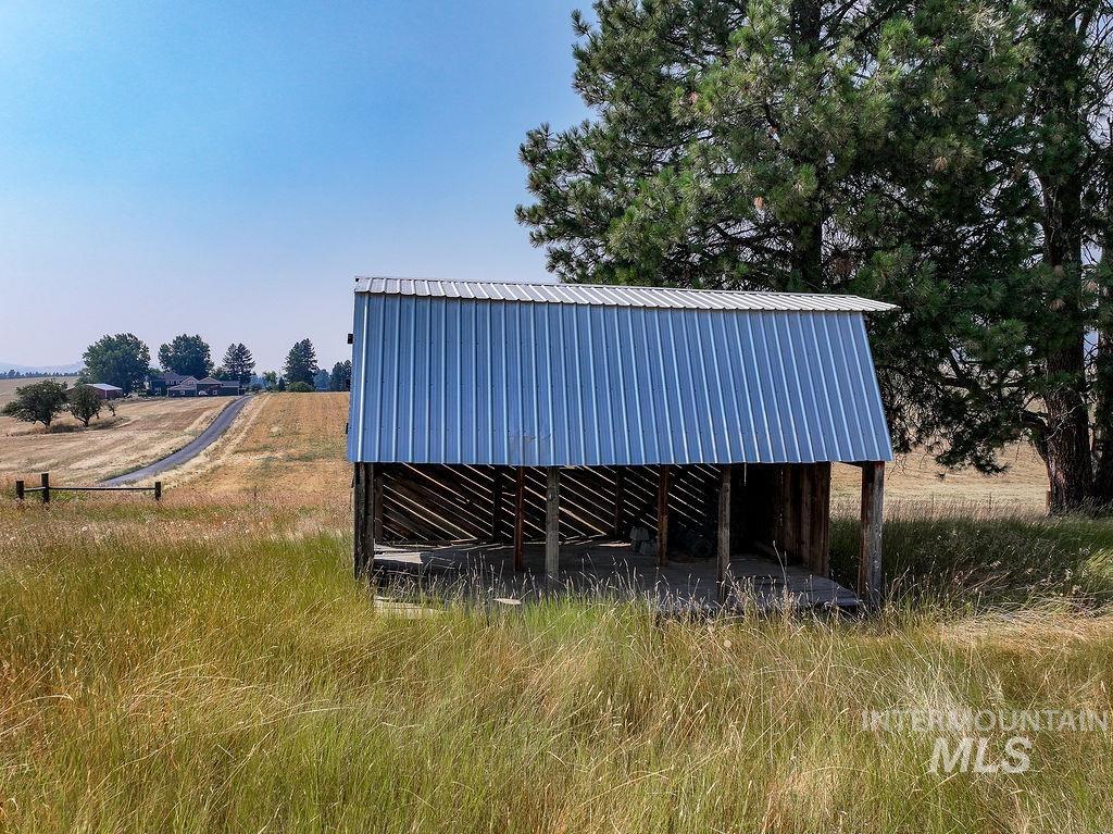 main property photo 42