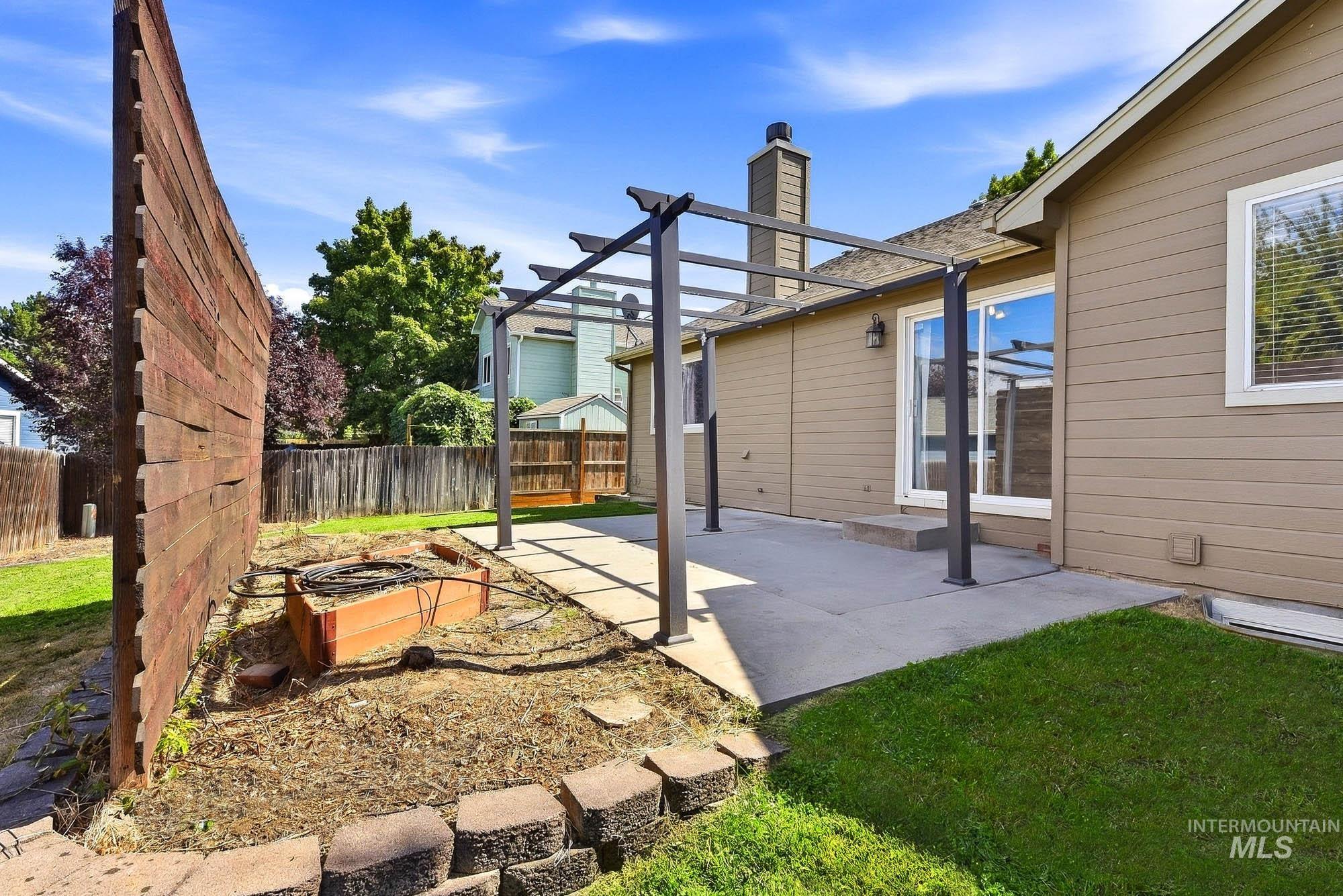 main property photo 43