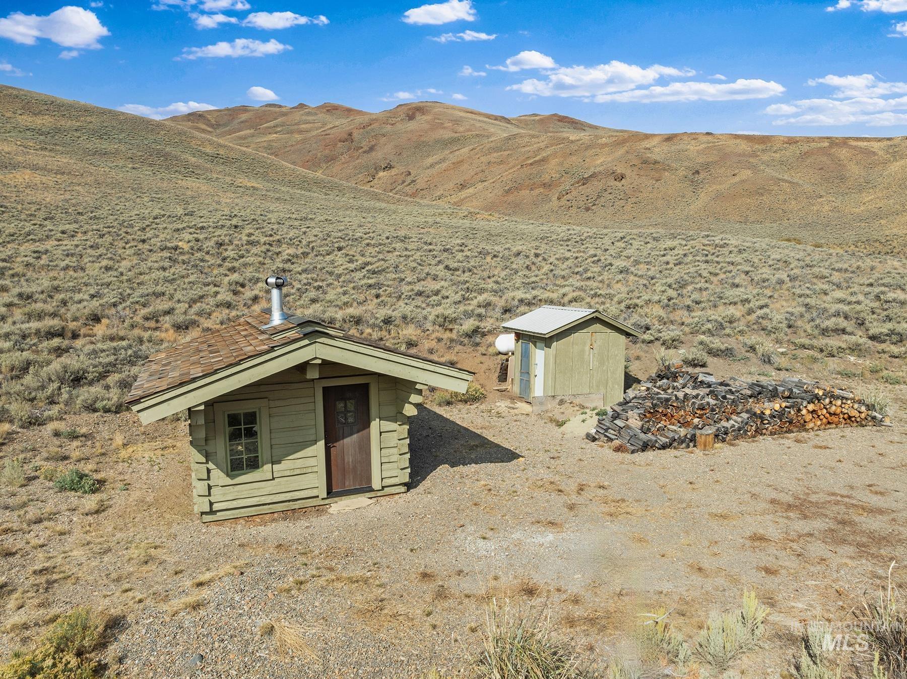 main property photo 30