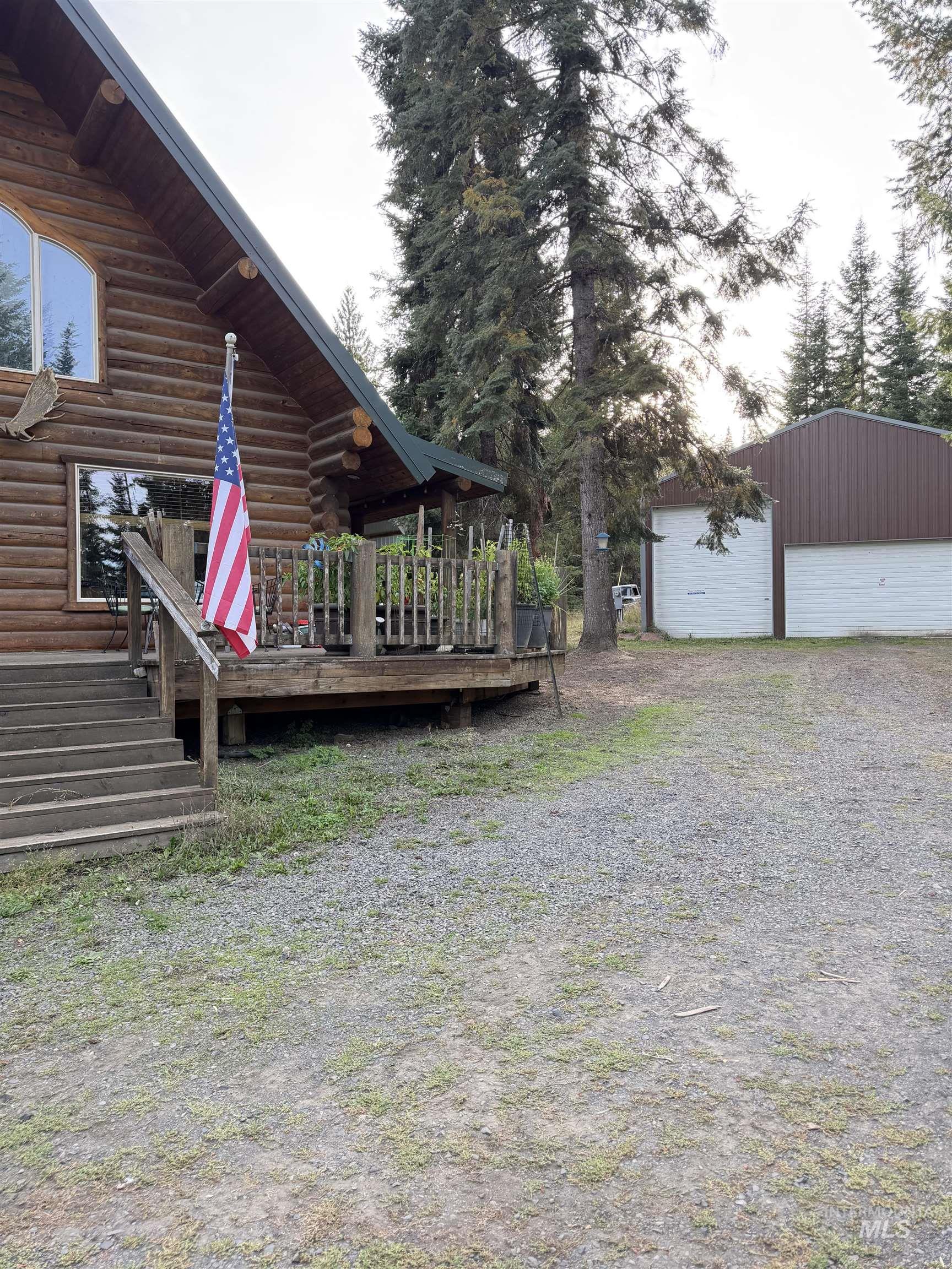 main property photo 33