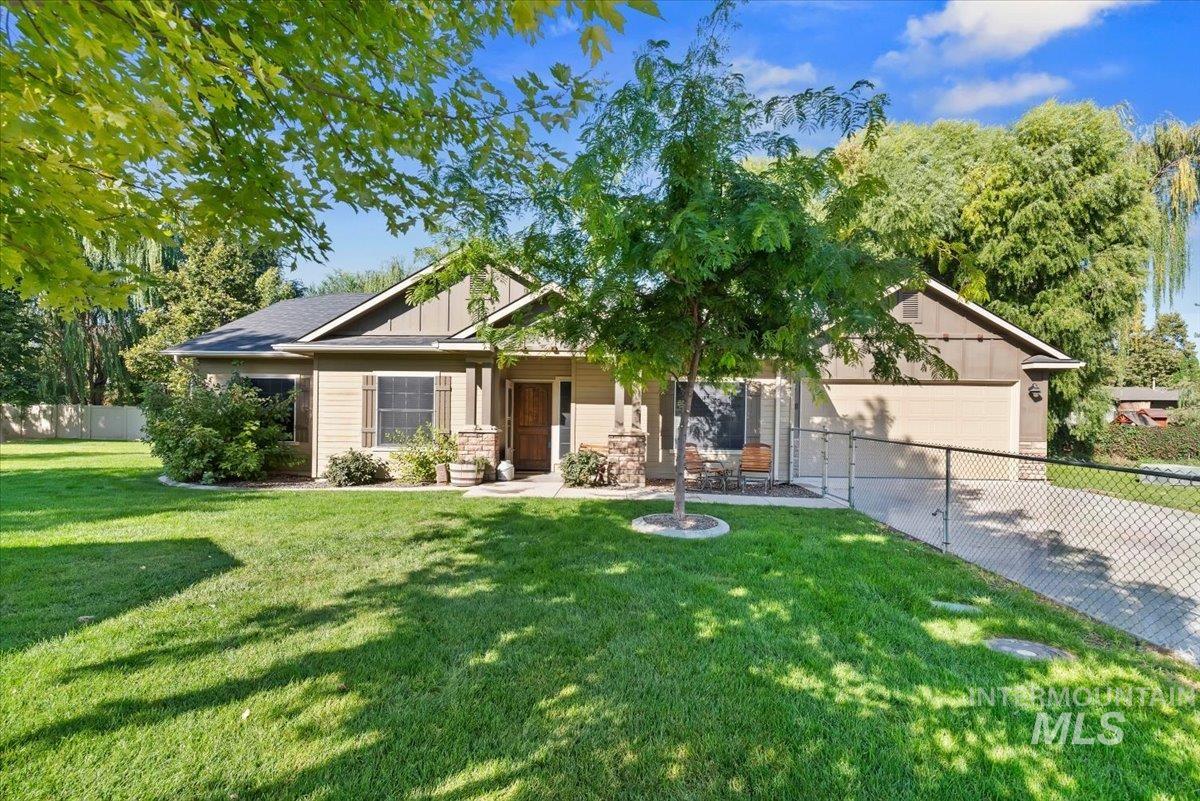 main property photo 0