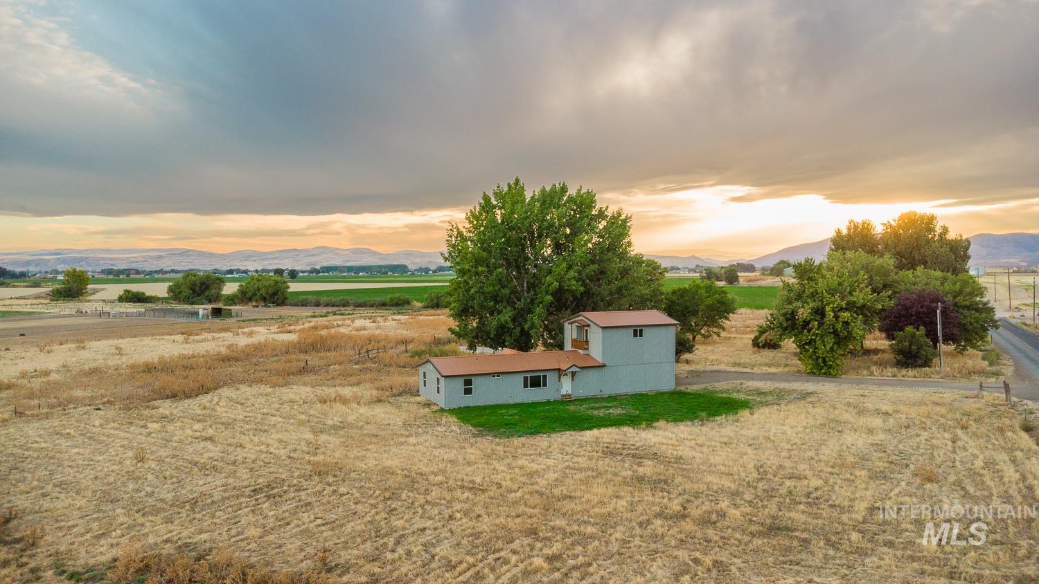 main property photo 22