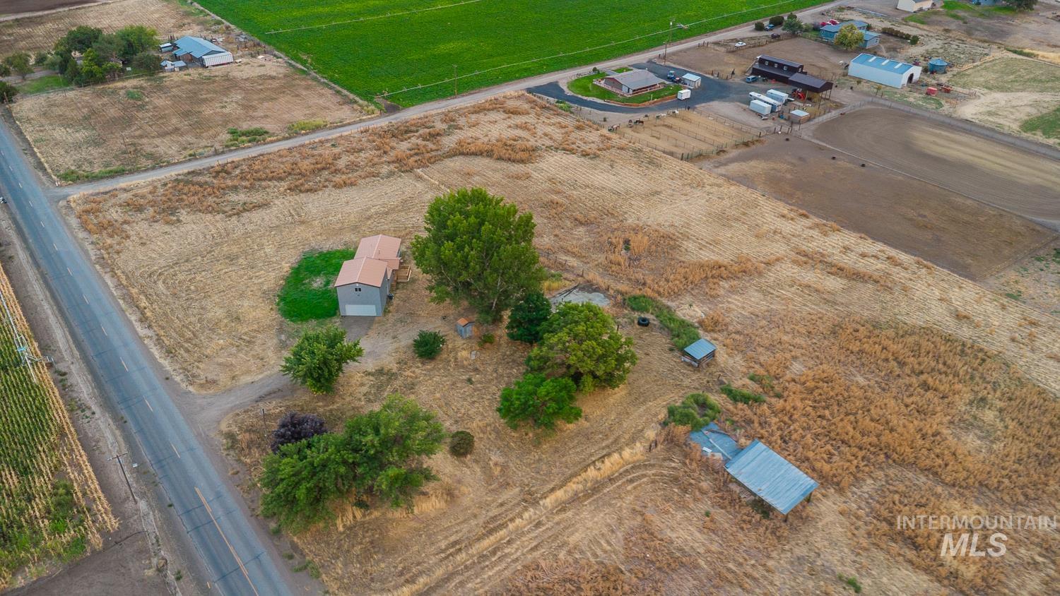 main property photo 26