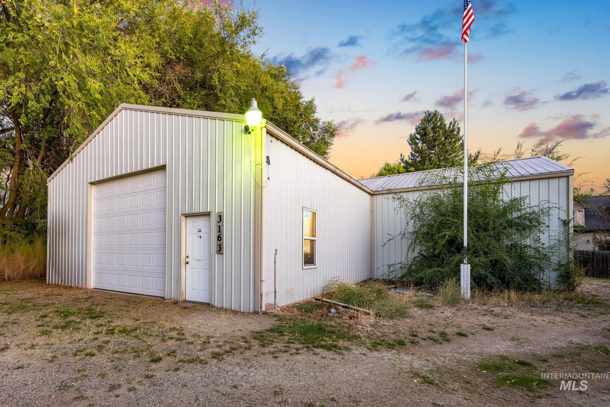 main property photo 10